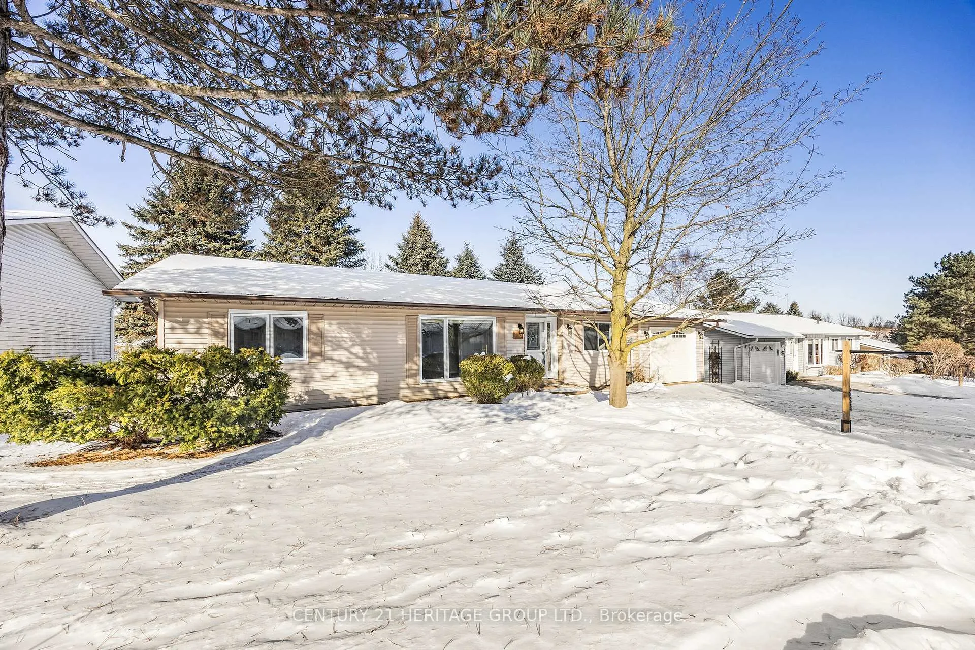 Photo 3 of 116 Tecumseth Pines Drive, New Tecumseth, Rural New Tecumseth — HOMEH