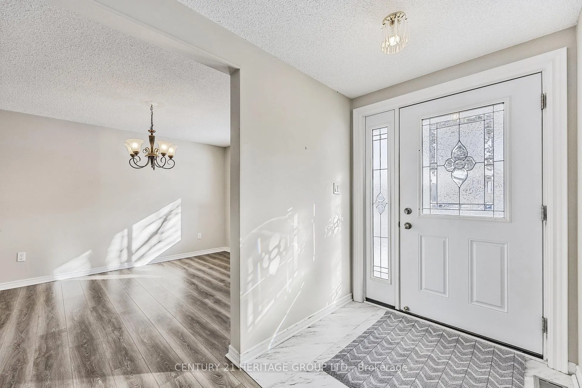 Photo 8 of 116 Tecumseth Pines Drive, New Tecumseth, Rural New Tecumseth — HOMEH