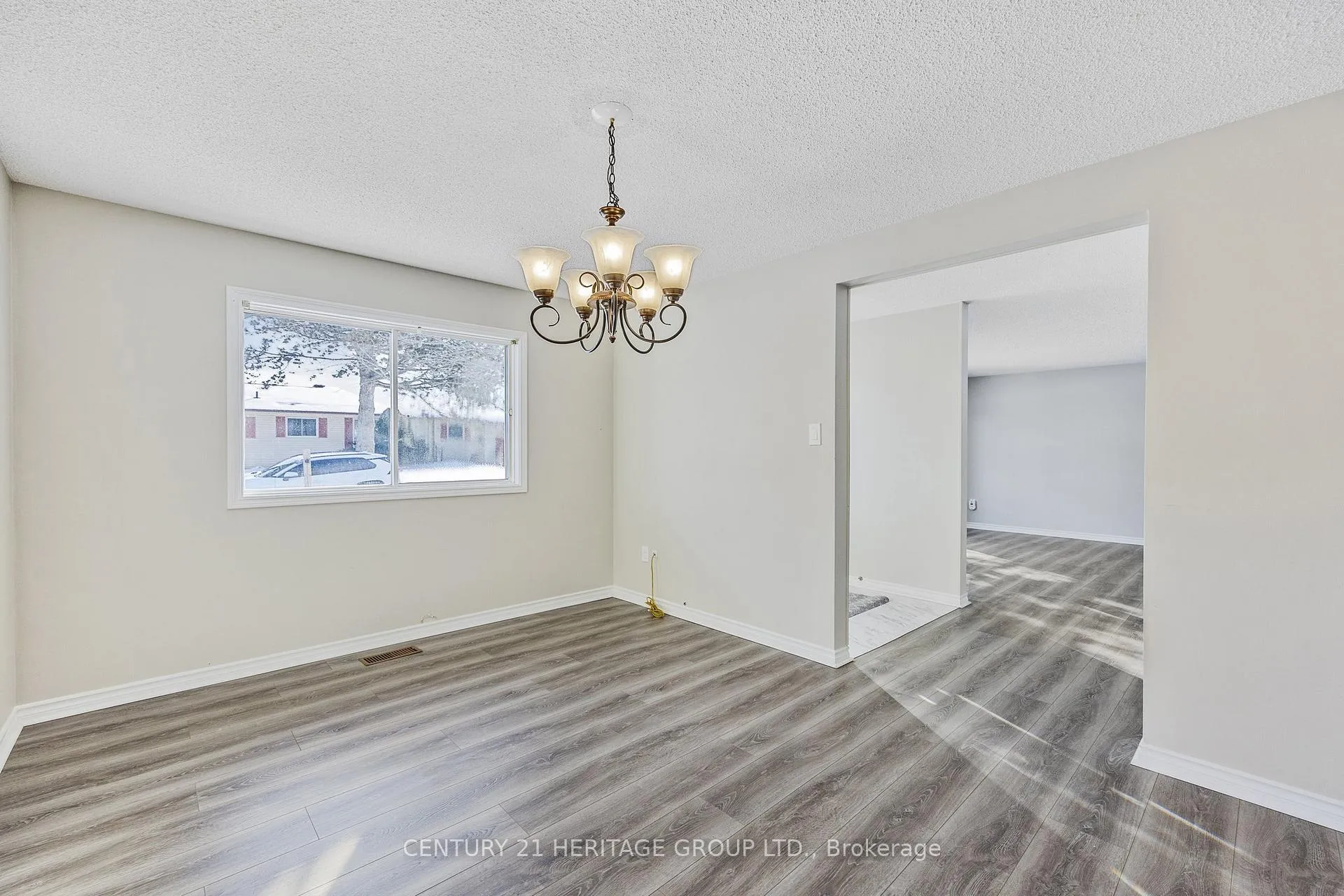Photo 11 of 116 Tecumseth Pines Drive, New Tecumseth, Rural New Tecumseth — HOMEH