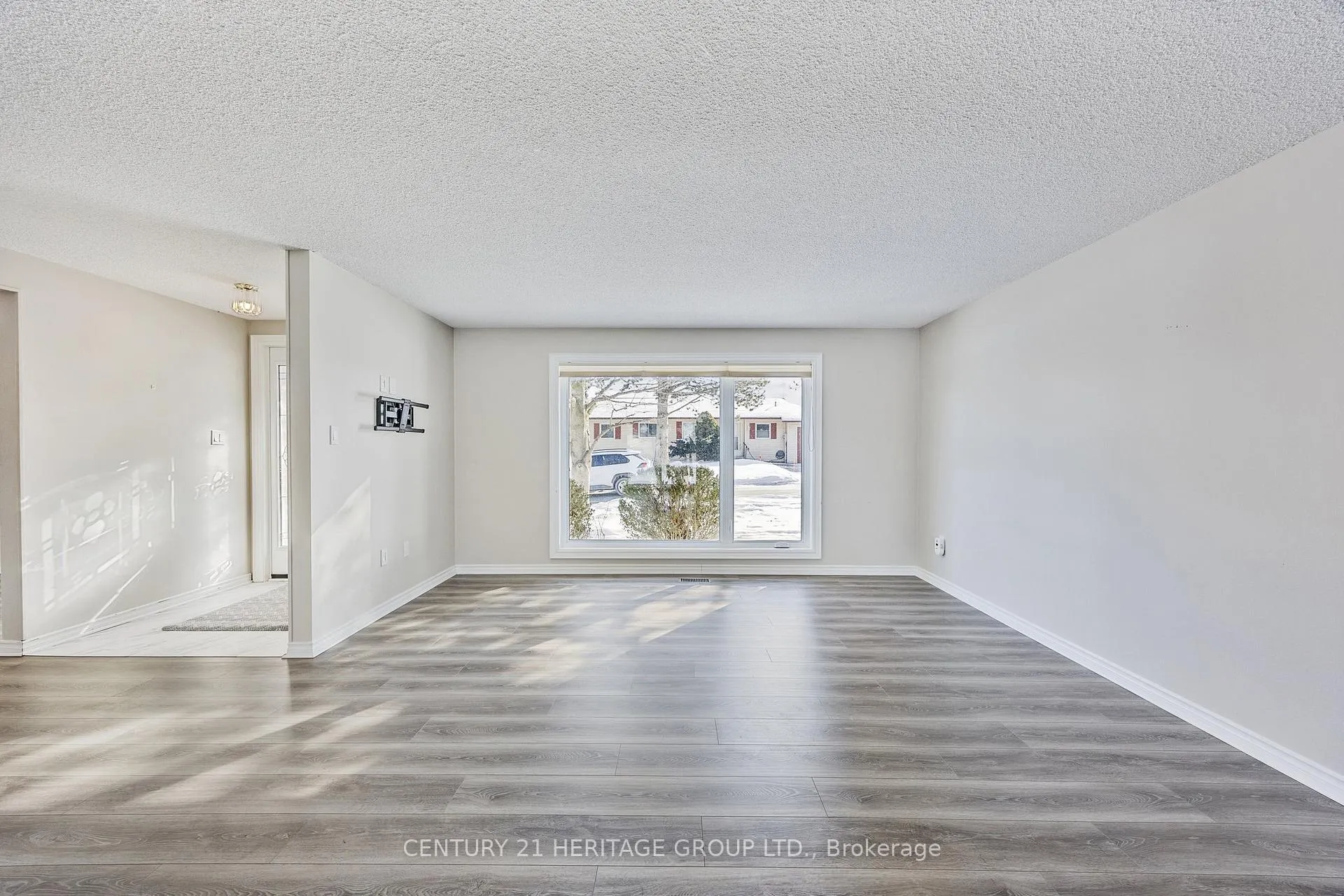 Photo 15 of 116 Tecumseth Pines Drive, New Tecumseth, Rural New Tecumseth — HOMEH