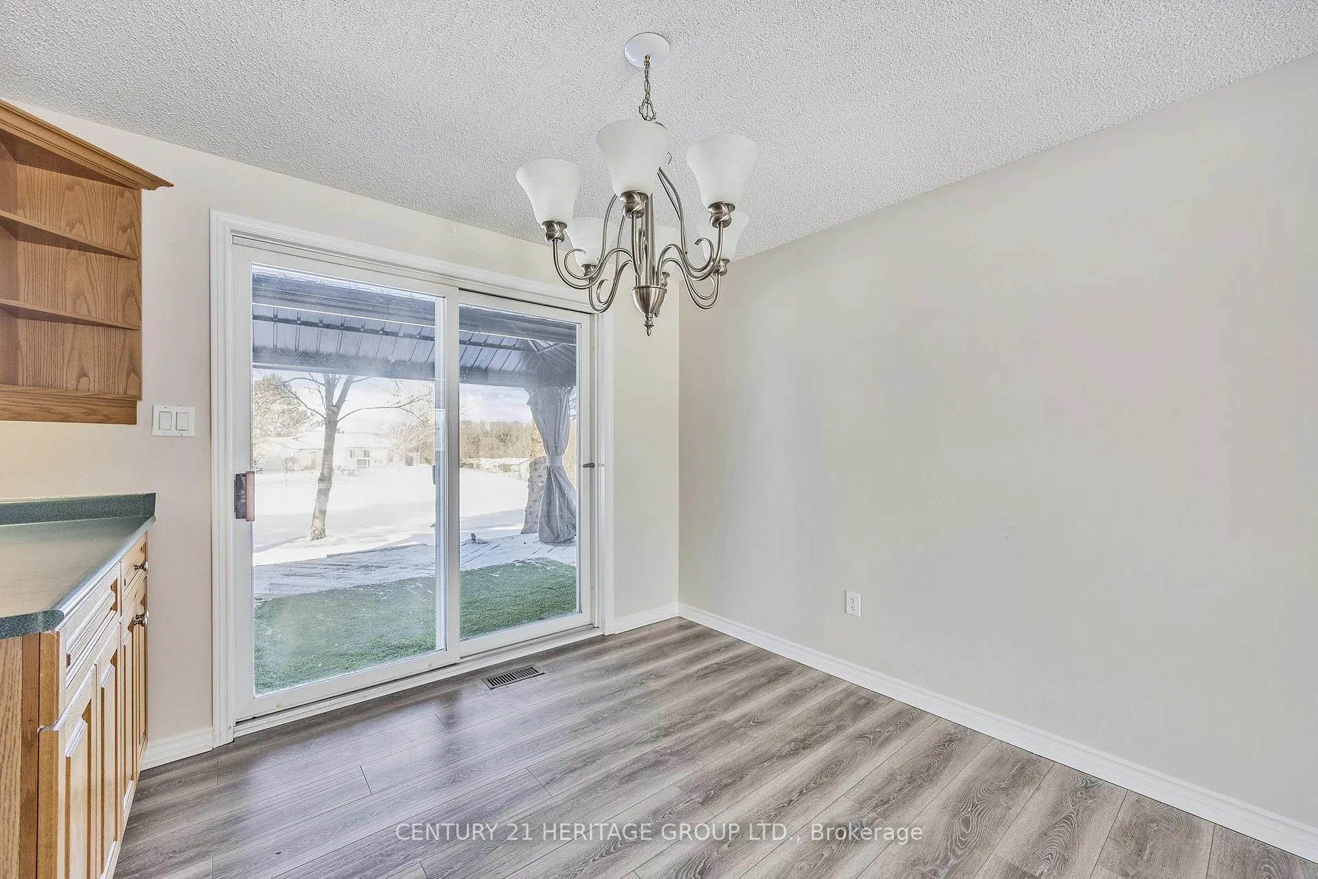 Photo 20 of 116 Tecumseth Pines Drive, New Tecumseth, Rural New Tecumseth — HOMEH