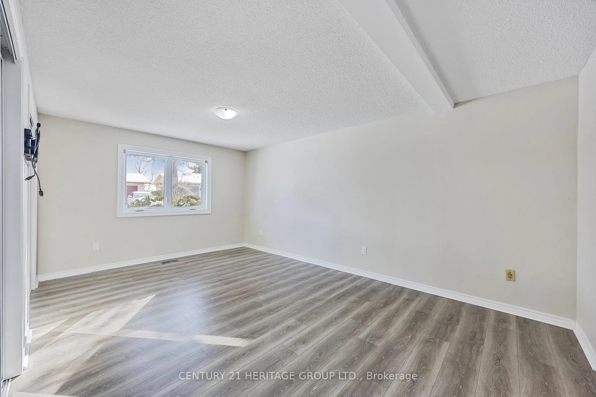 Photo 22 of 116 Tecumseth Pines Drive, New Tecumseth, Rural New Tecumseth — HOMEH