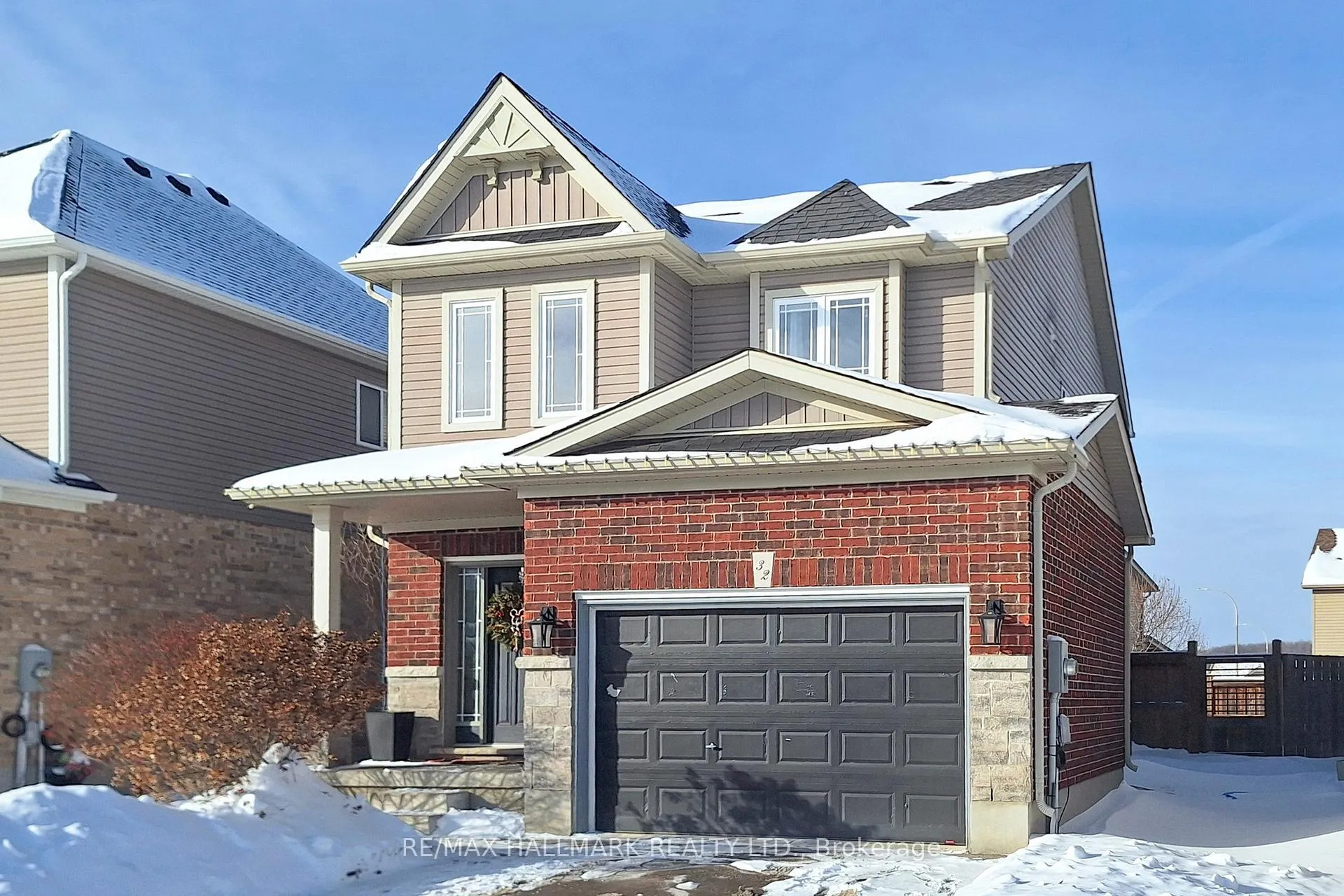 Photo 2 of 32 Burt Avenue, New Tecumseth, Alliston — HOMEH