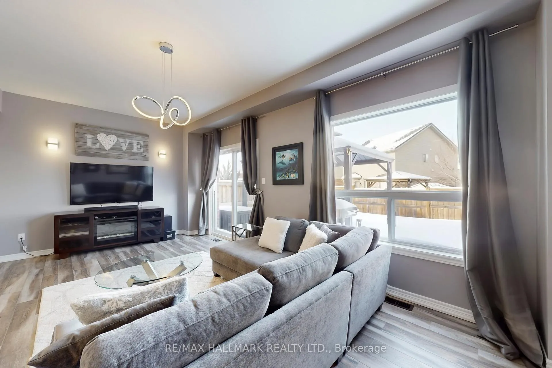 Photo 6 of 32 Burt Avenue, New Tecumseth, Alliston — HOMEH