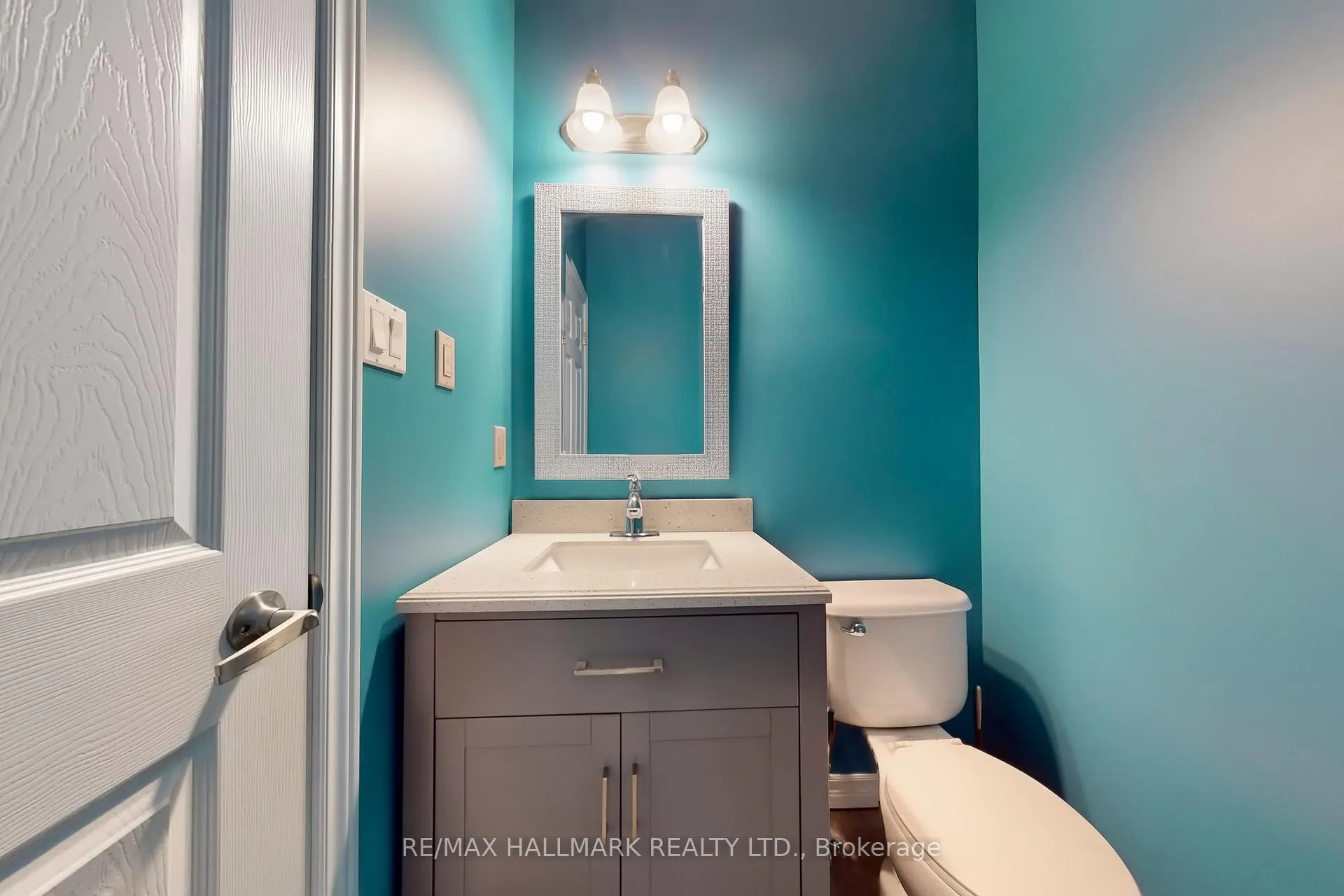 Photo 15 of 32 Burt Avenue, New Tecumseth, Alliston — HOMEH