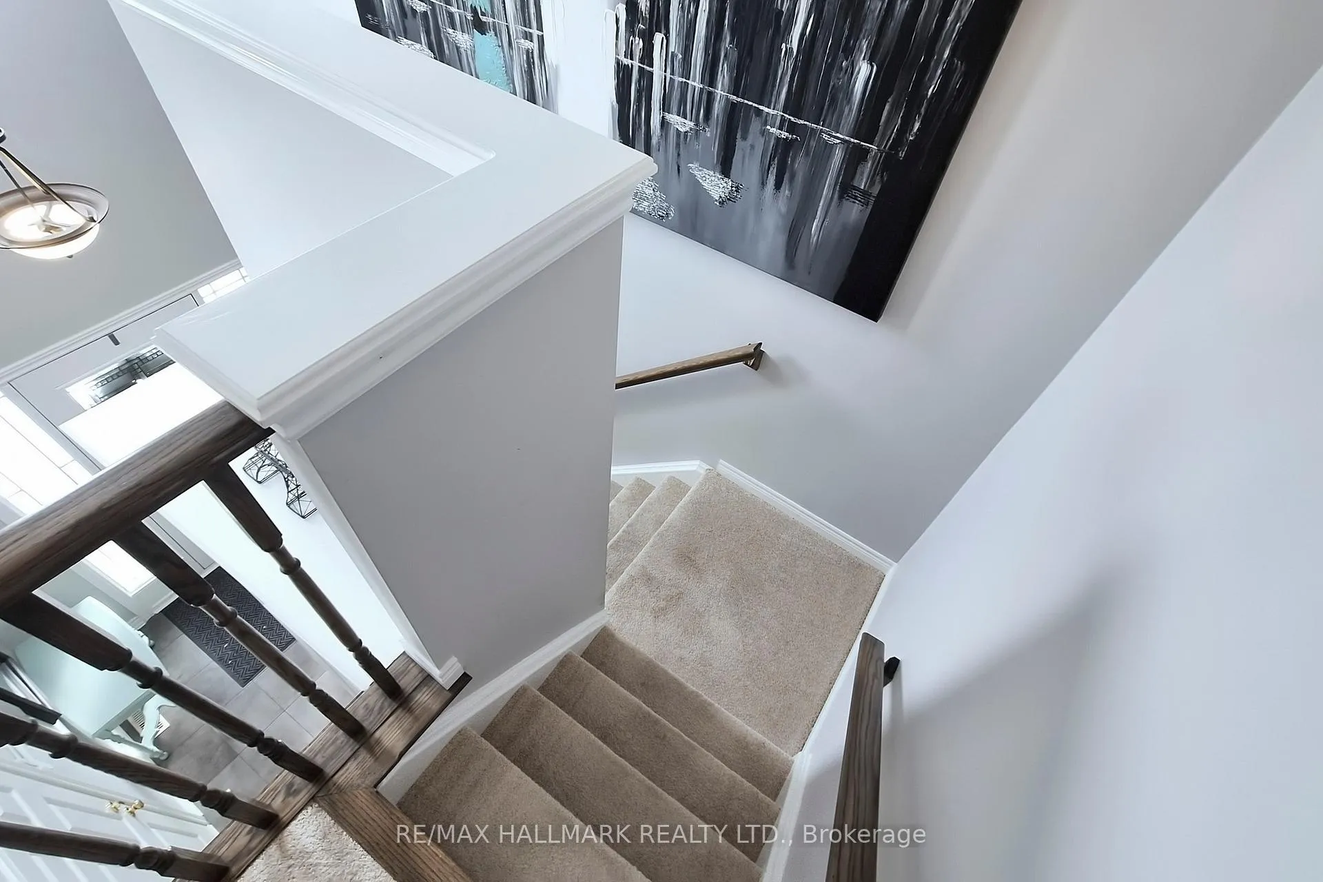 Photo 20 of 32 Burt Avenue, New Tecumseth, Alliston — HOMEH