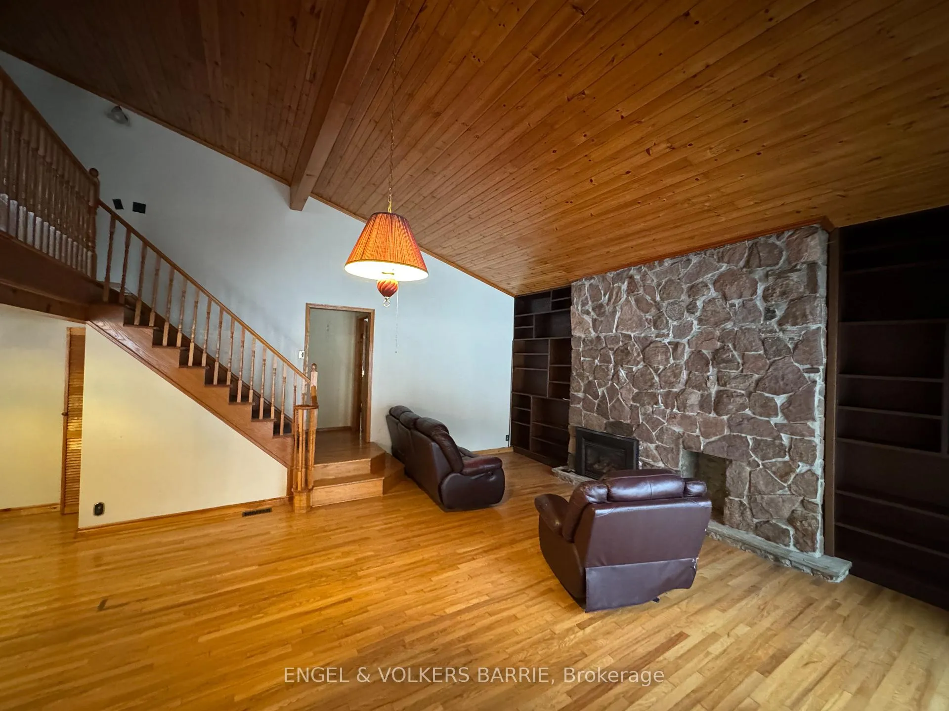 Photo 6 of 1007 Dewey Street, Highlands East, Glamorgan — HOMEH