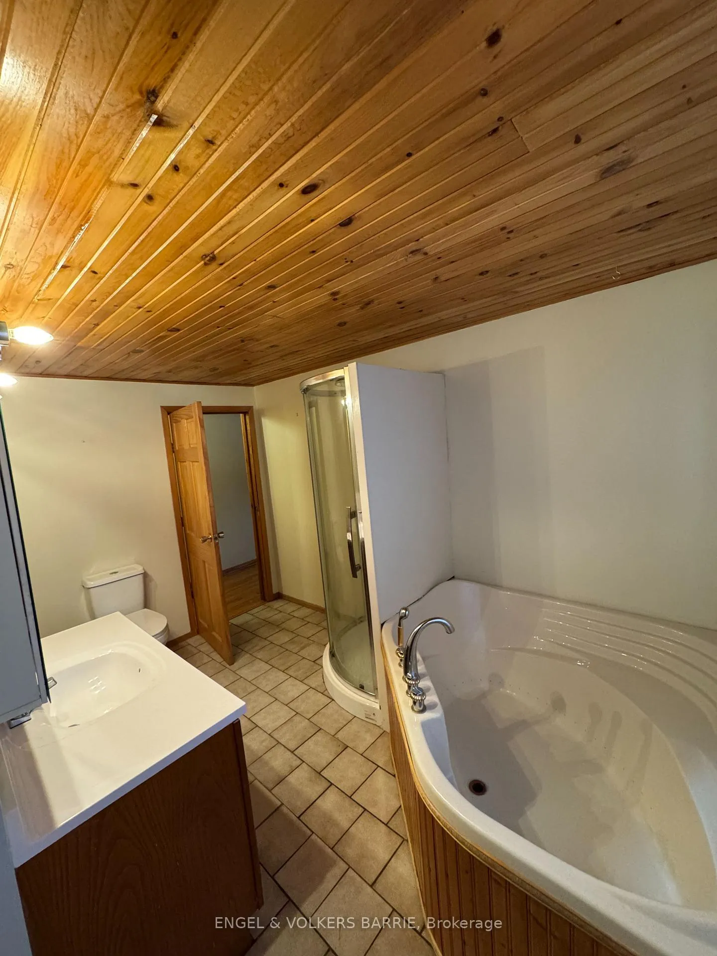 Photo 18 of 1007 Dewey Street, Highlands East, Glamorgan — HOMEH