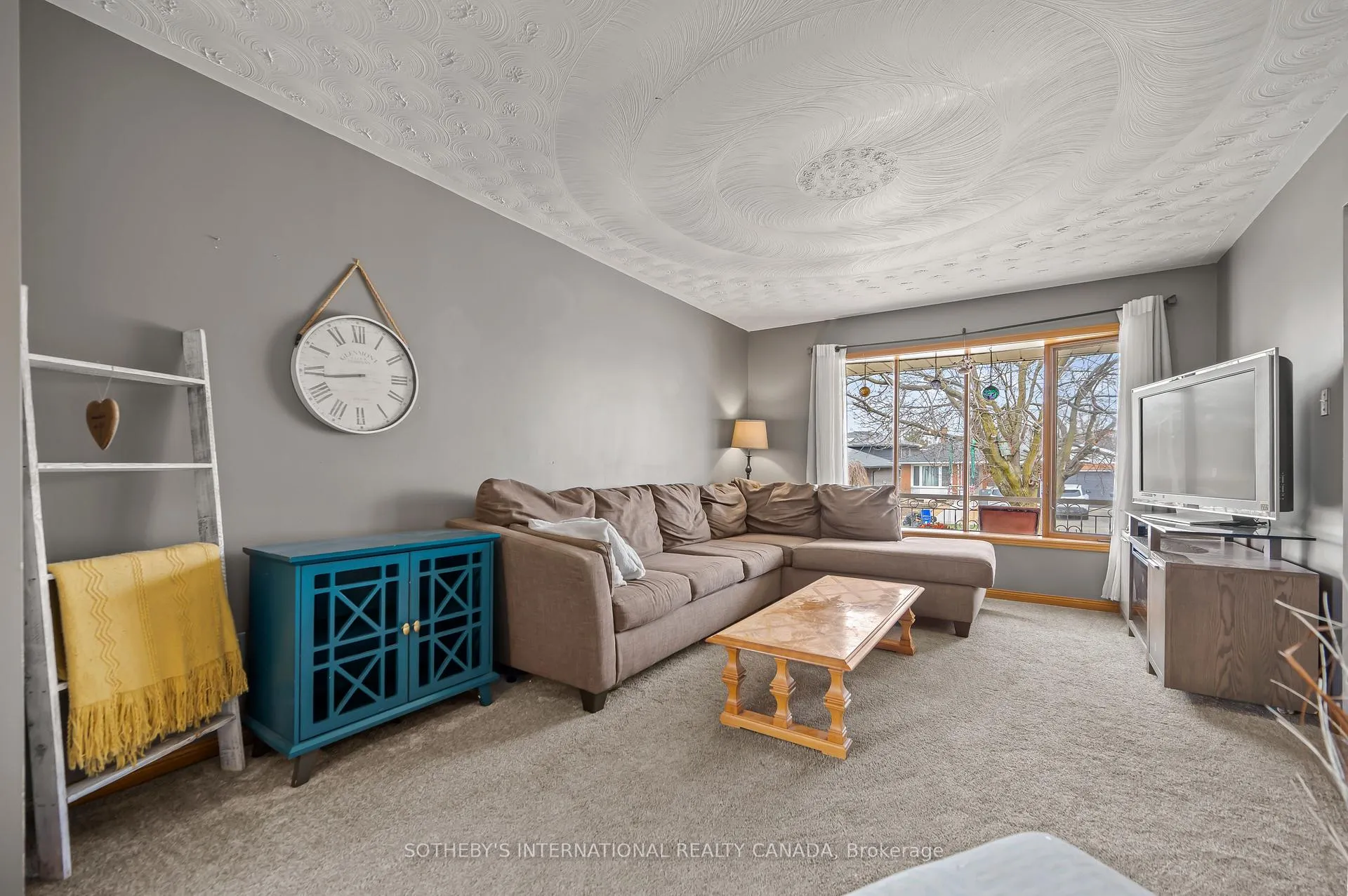 Photo 4 of 563 Champlain Boulevard, Cambridge — HOMEH