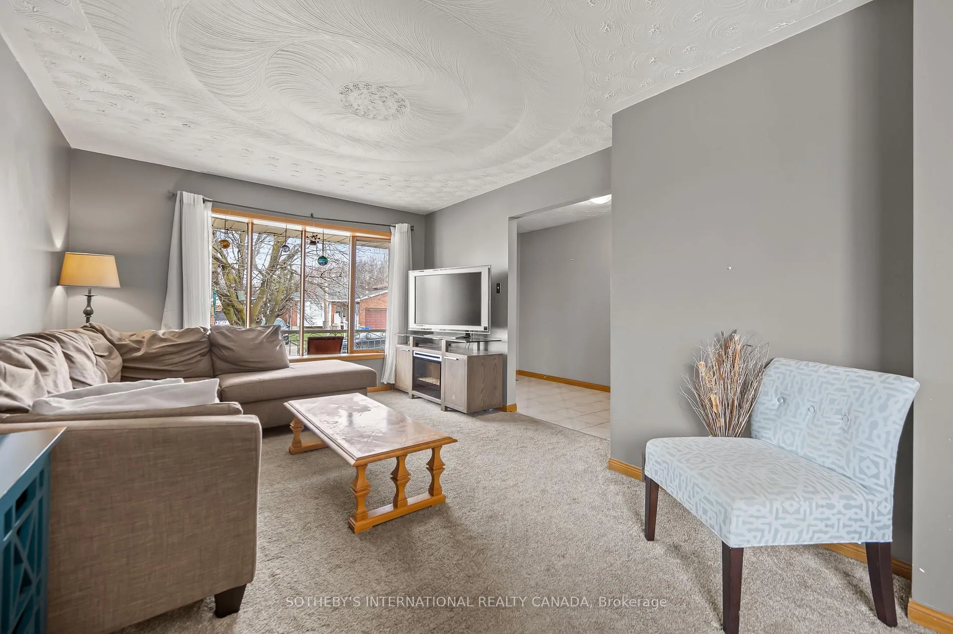 Photo 8 of 563 Champlain Boulevard, Cambridge — HOMEH