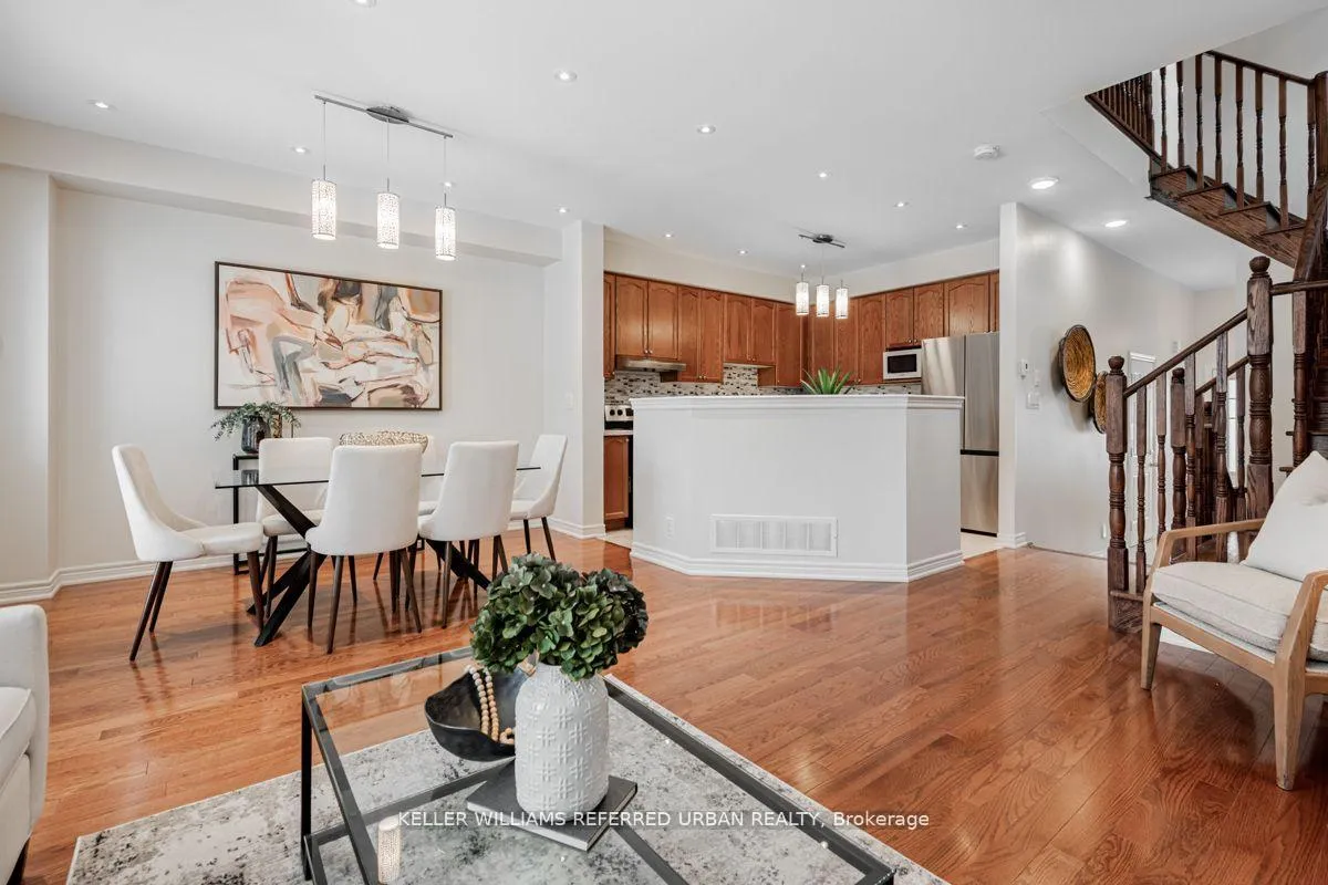 Photo 9 of 105 Southdown Avenue, Vaughan, Patterson — HOMEH
