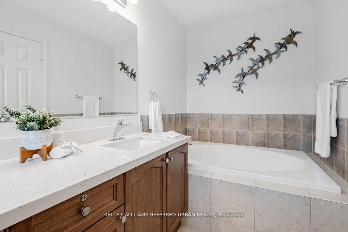 Photo 20 of 105 Southdown Avenue, Vaughan, Patterson — HOMEH