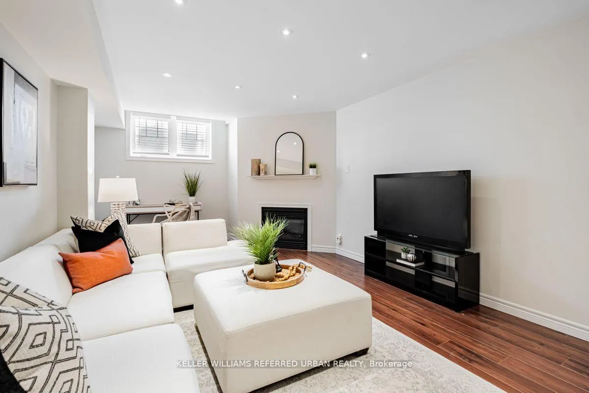 Photo 27 of 105 Southdown Avenue, Vaughan, Patterson — HOMEH