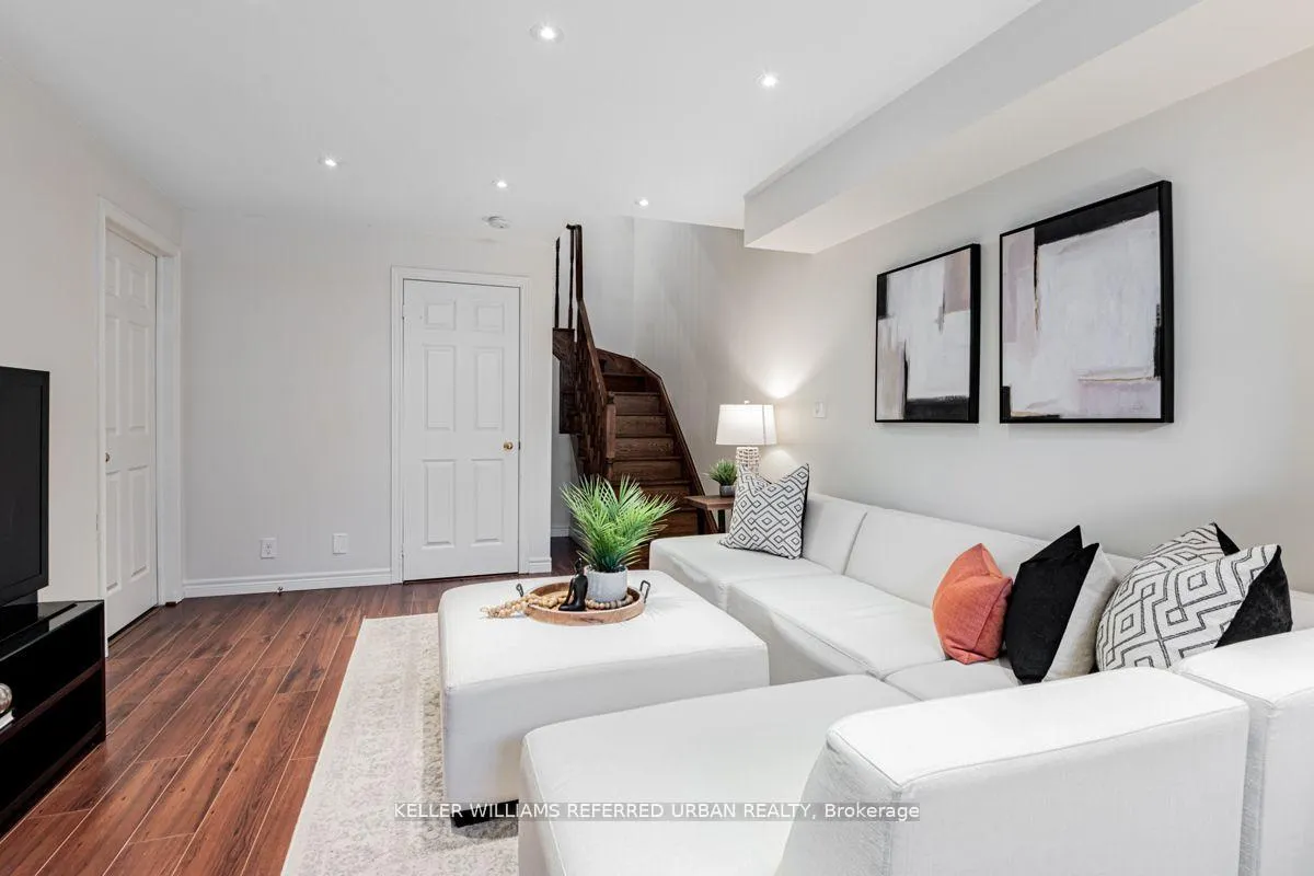 Photo 29 of 105 Southdown Avenue, Vaughan, Patterson — HOMEH