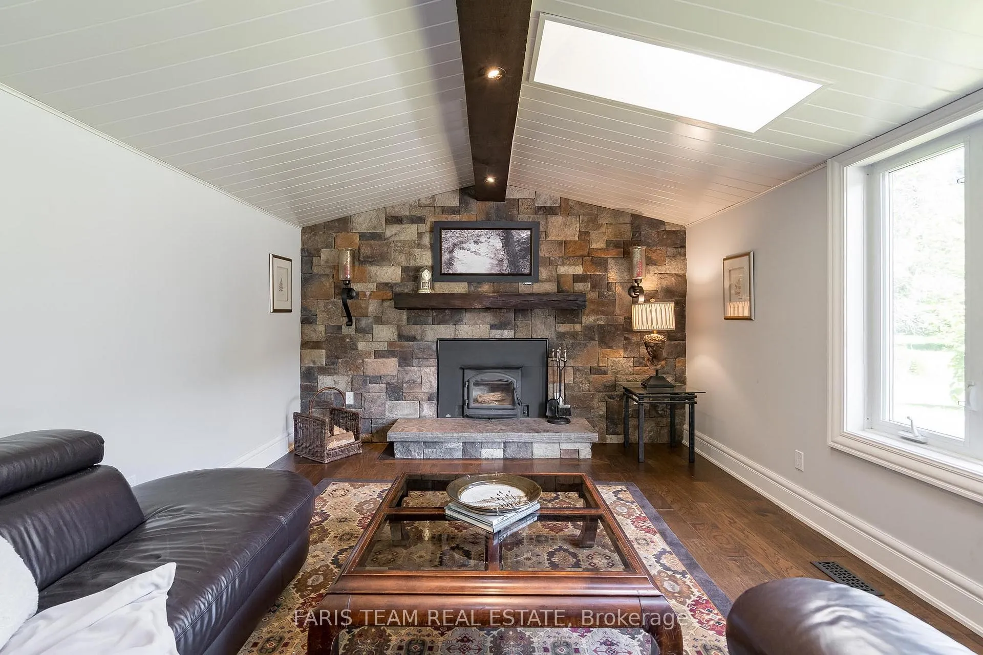 Photo 7 of 1602 Kale Drive, Innisfil, Rural Innisfil — HOMEH