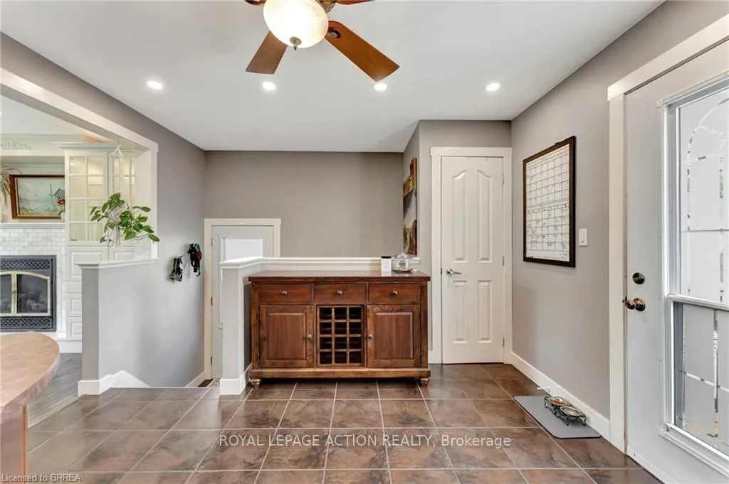 Photo 14 of 46 Todd Street, Brantford — HOMEH
