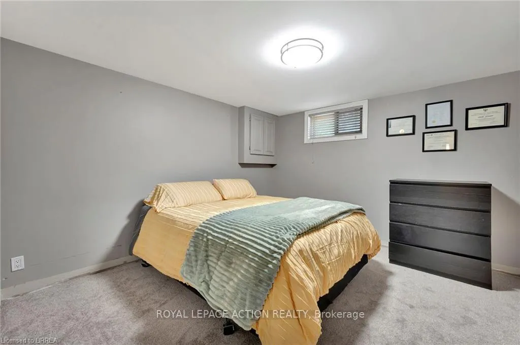 Photo 24 of 46 Todd Street, Brantford — HOMEH