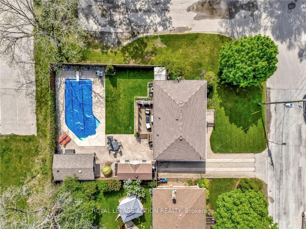 Photo 39 of 46 Todd Street, Brantford — HOMEH