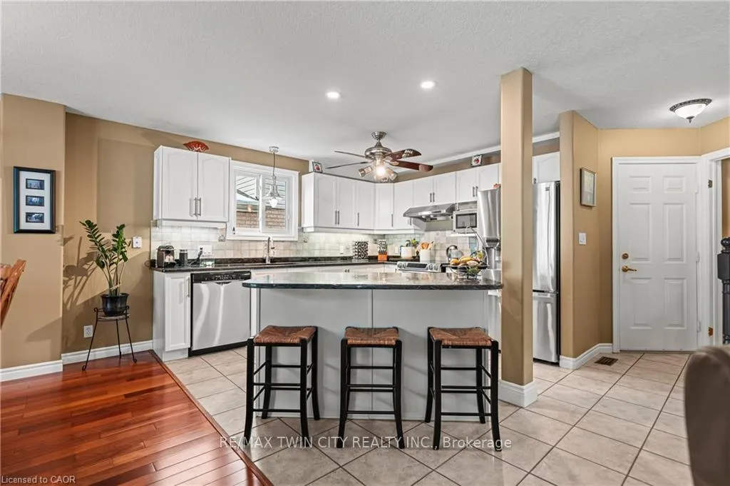 Photo 9 of 44 Dineen Court, Kitchener — HOMEH