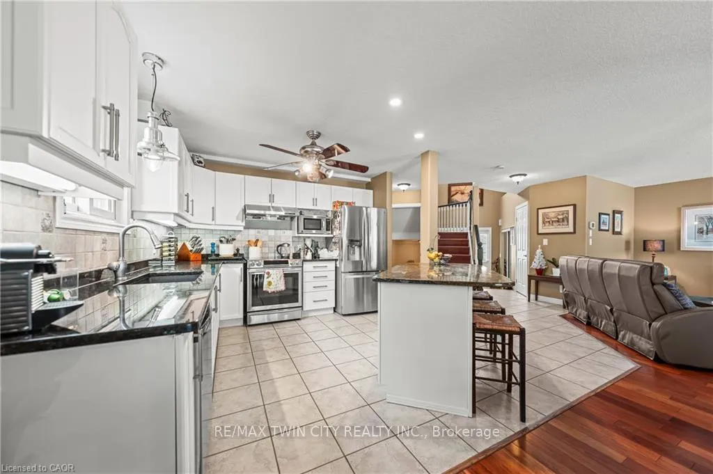 Photo 11 of 44 Dineen Court, Kitchener — HOMEH