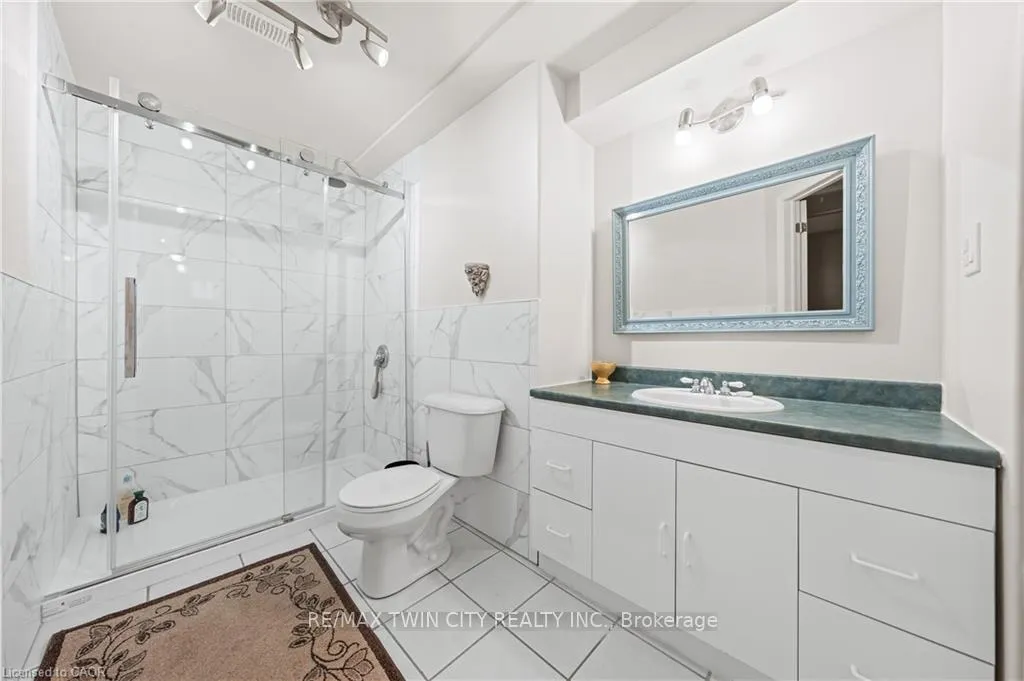 Photo 31 of 44 Dineen Court, Kitchener — HOMEH