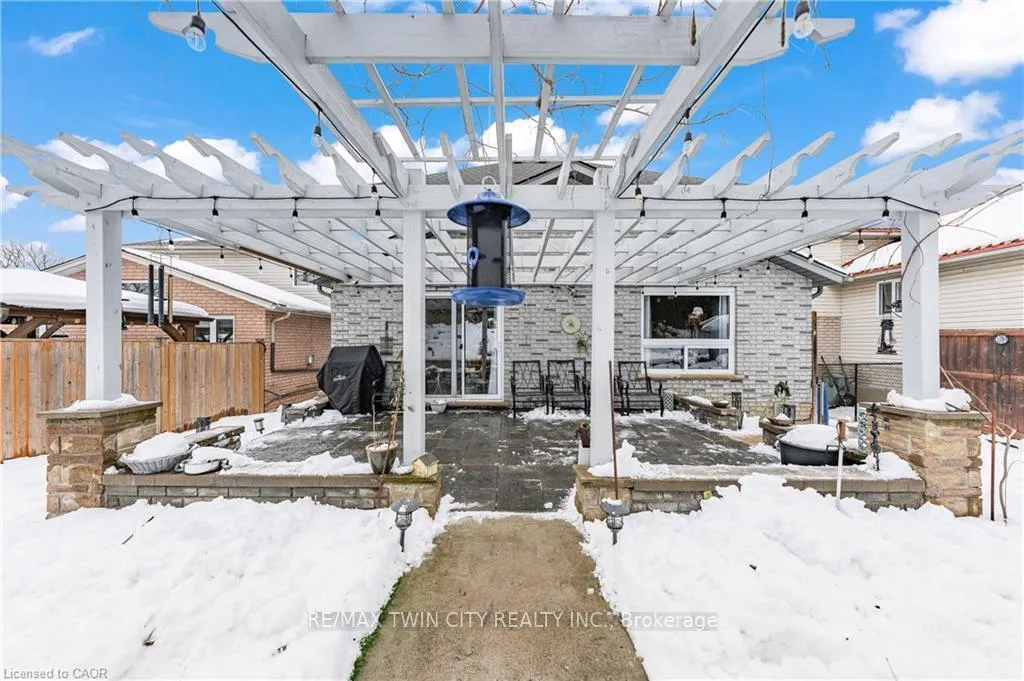 Photo 32 of 44 Dineen Court, Kitchener — HOMEH