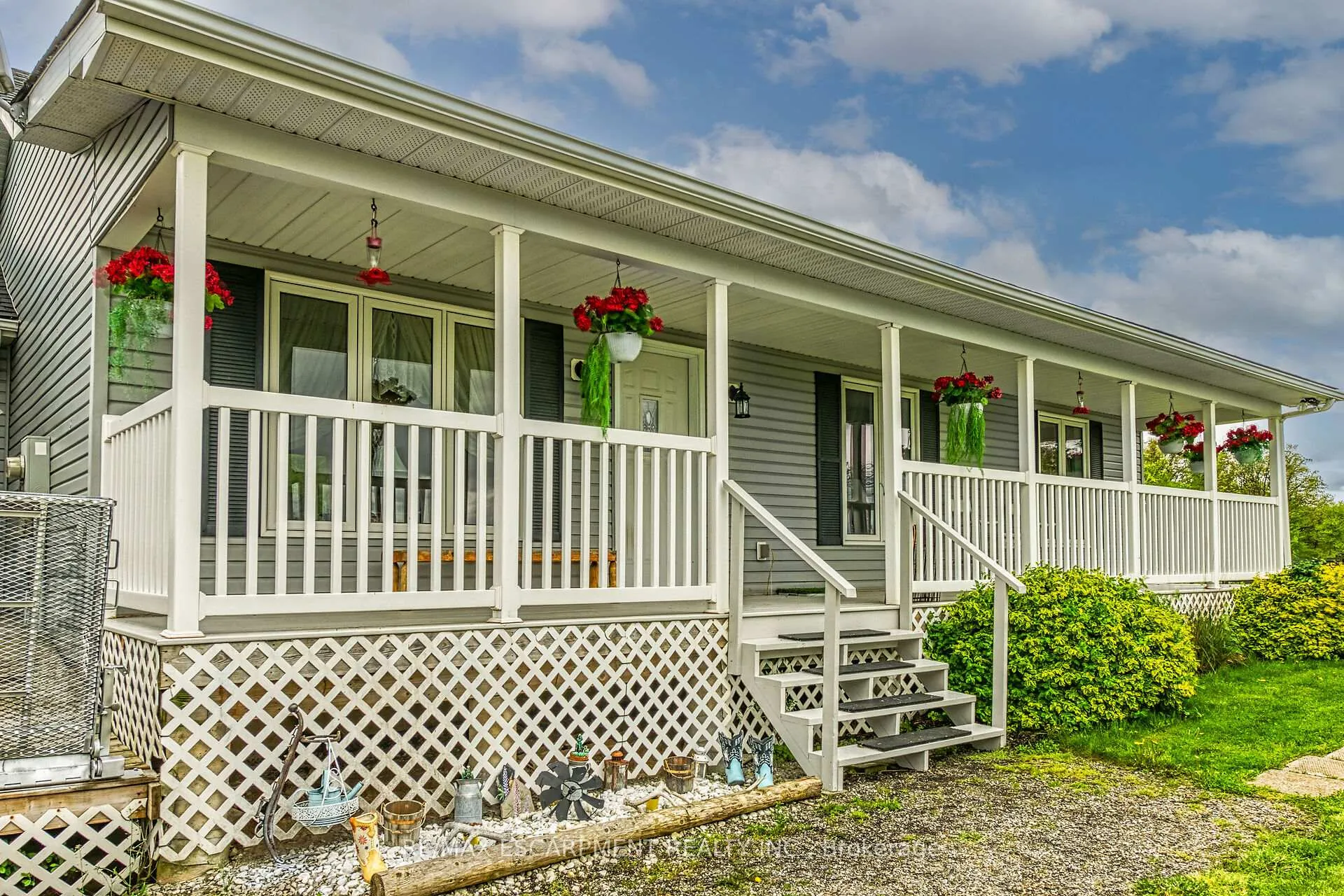 Photo 8 of 726 Indiana Road E, Haldimand — HOMEH