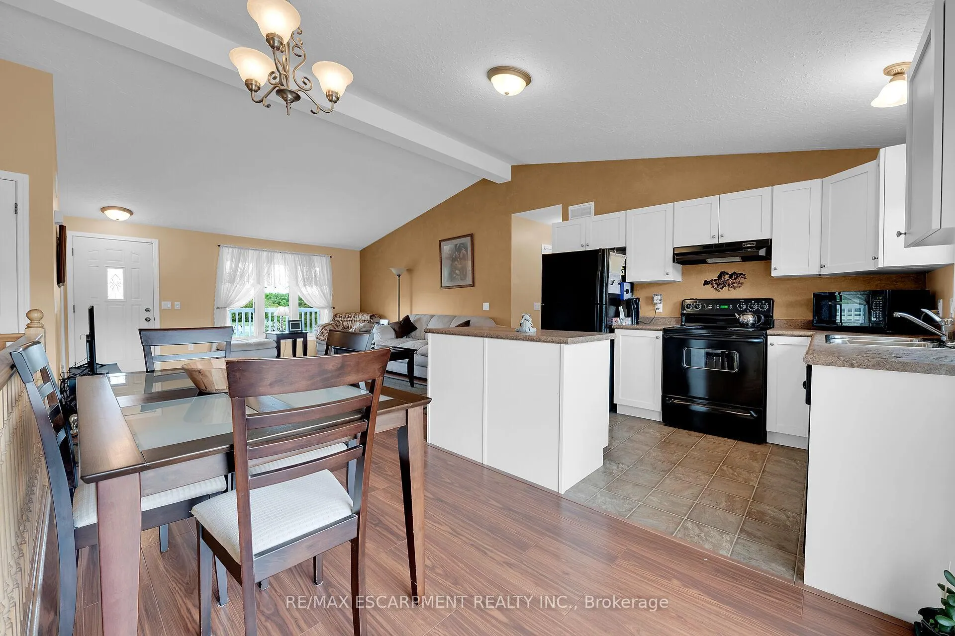 Photo 14 of 726 Indiana Road E, Haldimand — HOMEH