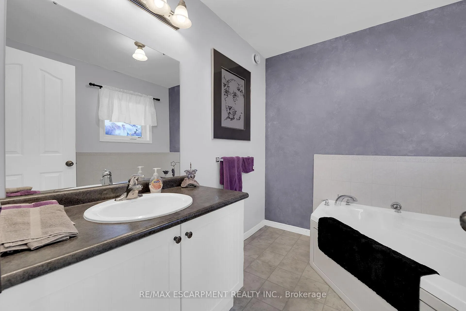 Photo 21 of 726 Indiana Road E, Haldimand — HOMEH