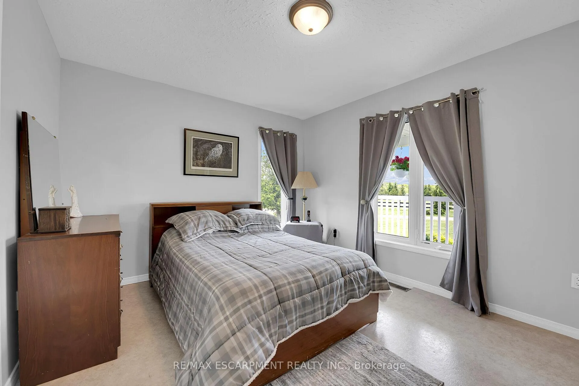 Photo 23 of 726 Indiana Road E, Haldimand — HOMEH