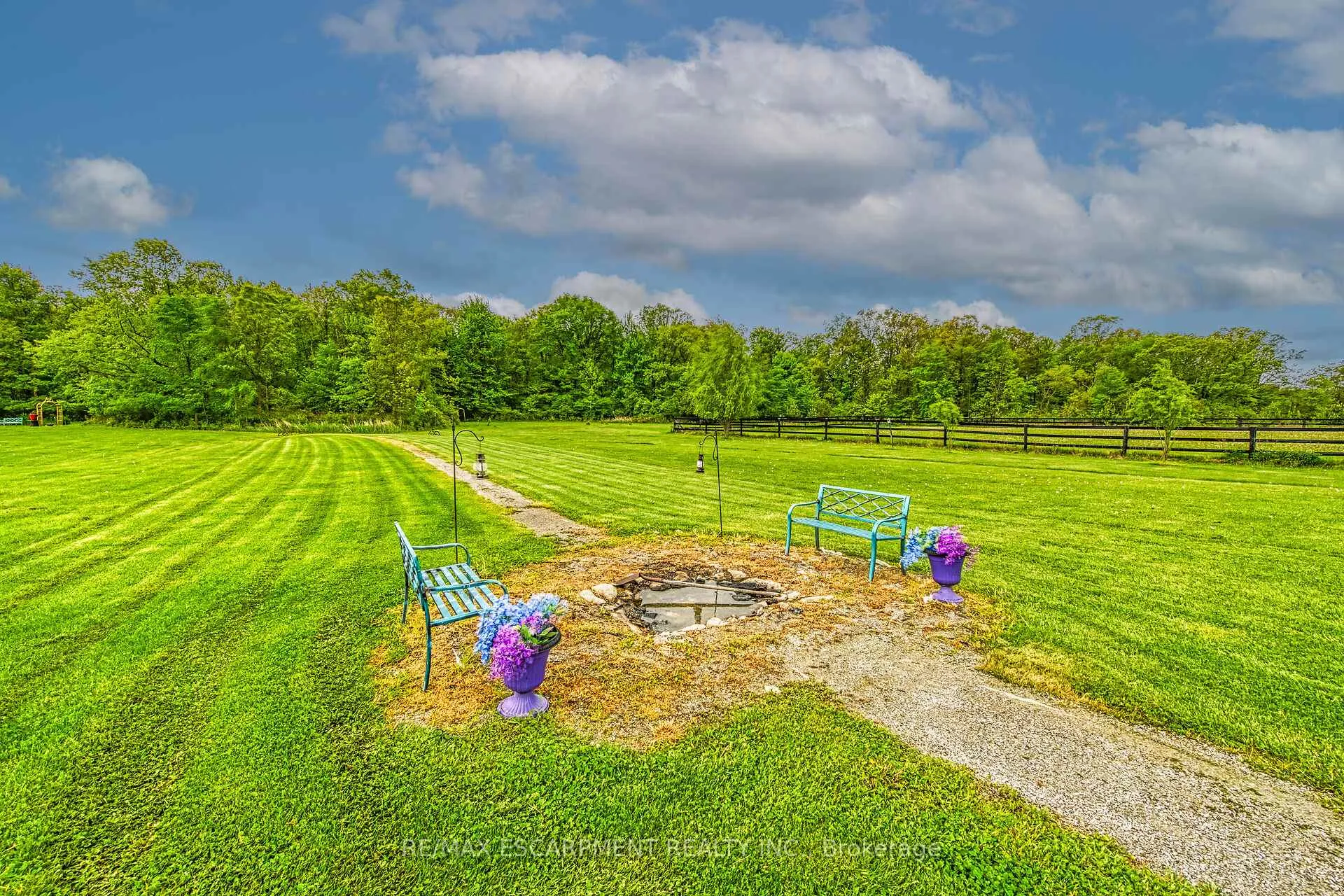 Photo 40 of 726 Indiana Road E, Haldimand — HOMEH