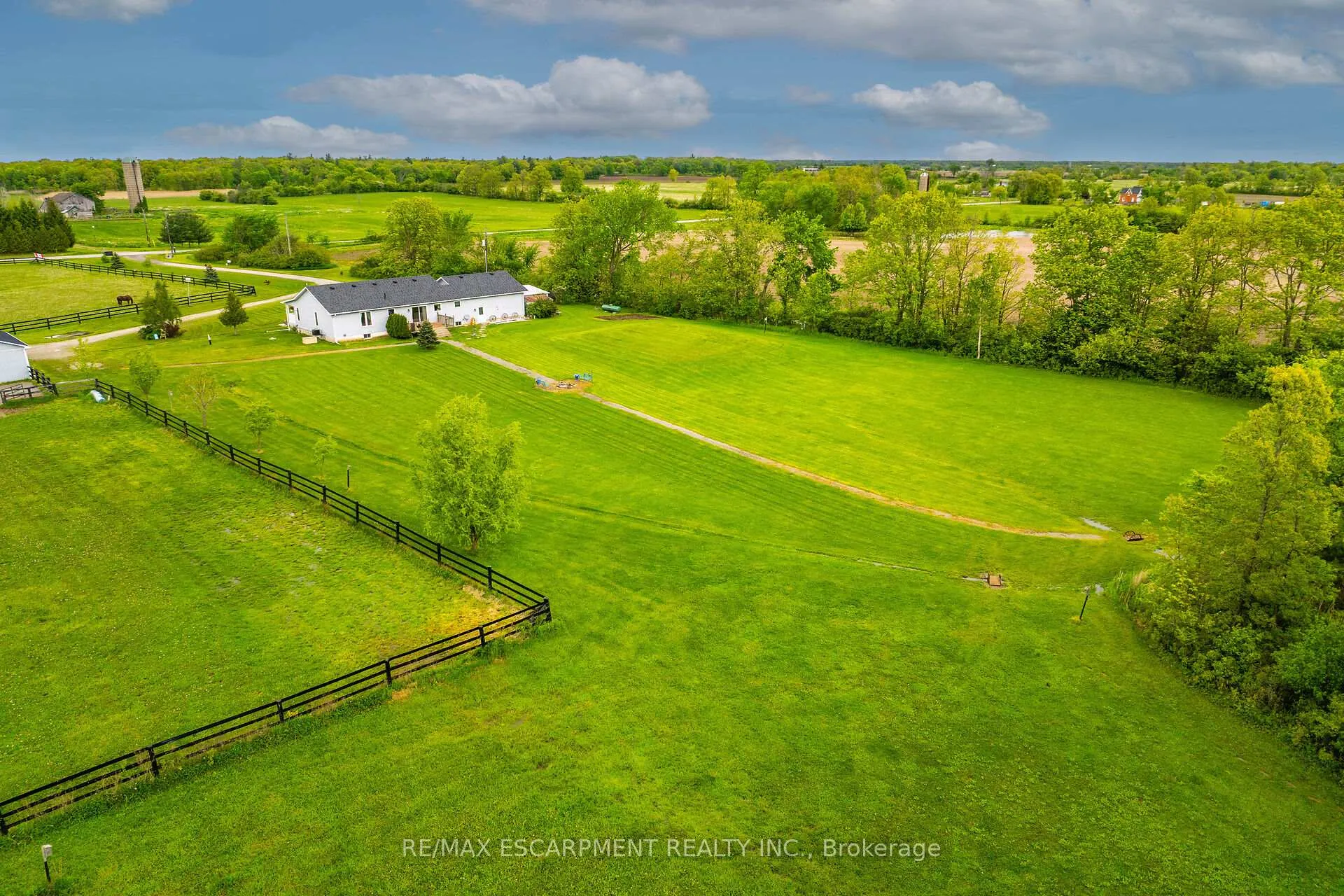 Photo 50 of 726 Indiana Road E, Haldimand — HOMEH