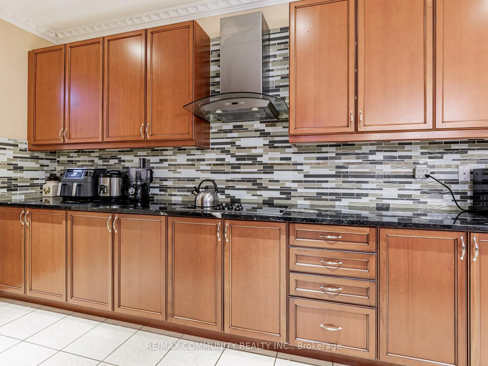 Photo 14 of 27 Windyton Avenue, Markham, Cornell — HOMEH