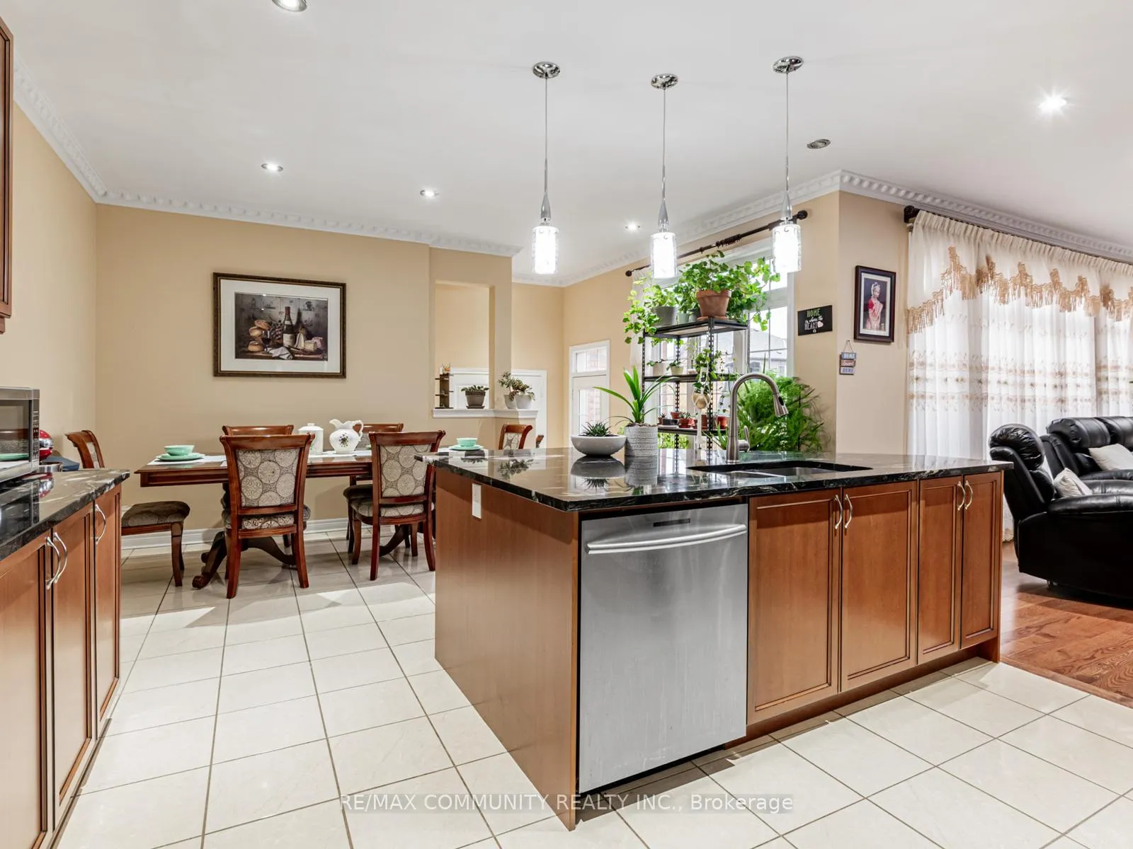 Photo 15 of 27 Windyton Avenue, Markham, Cornell — HOMEH