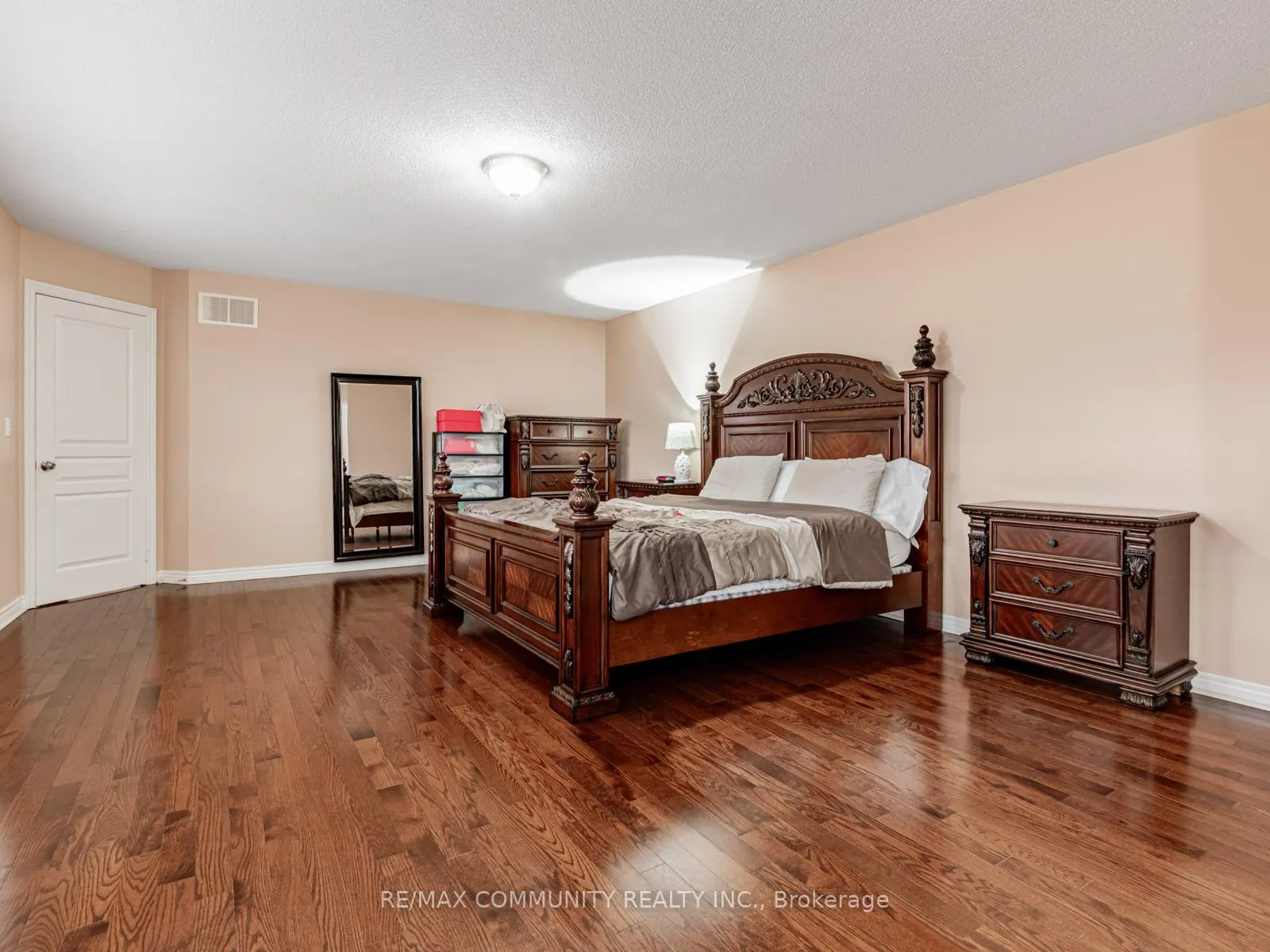 Photo 23 of 27 Windyton Avenue, Markham, Cornell — HOMEH