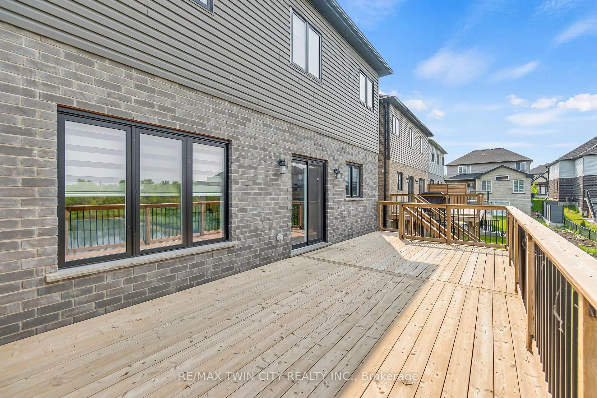 Photo 32 of 188 Otterbein Road, Kitchener — HOMEH