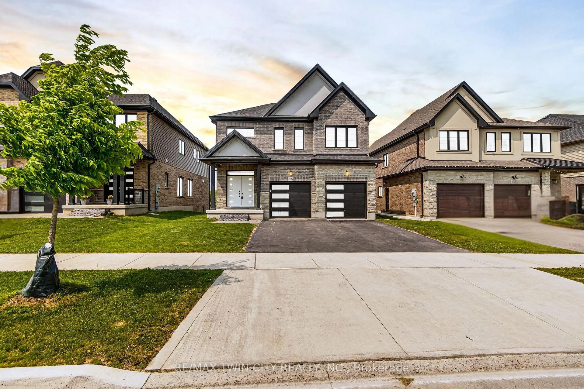 Photo 40 of 188 Otterbein Road, Kitchener — HOMEH