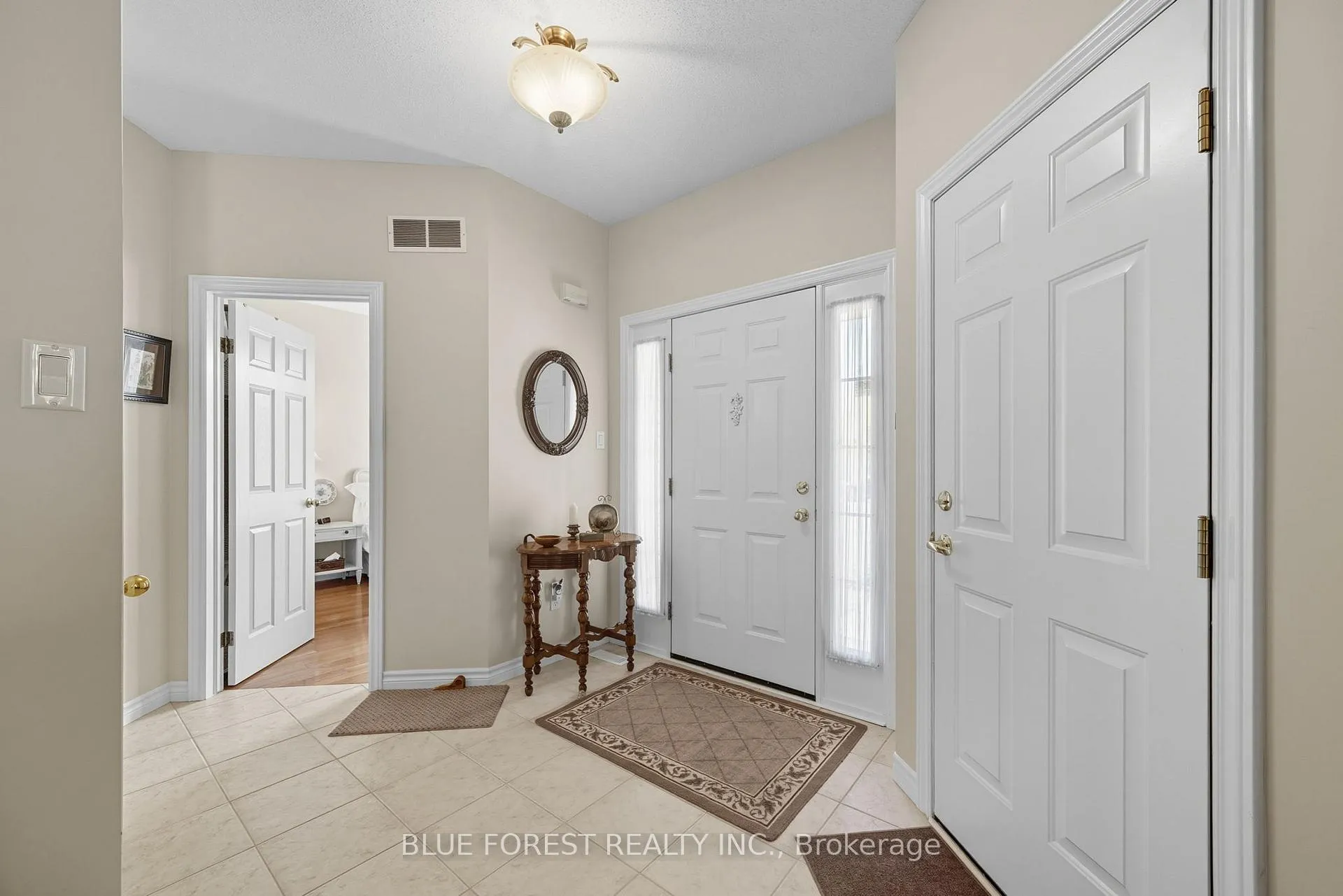 Photo 5 of 86 Calvert Lane, Middlesex Centre, Ilderton — HOMEH