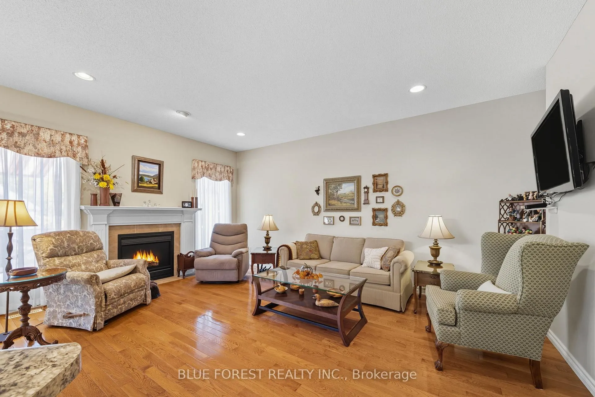 Photo 9 of 86 Calvert Lane, Middlesex Centre, Ilderton — HOMEH