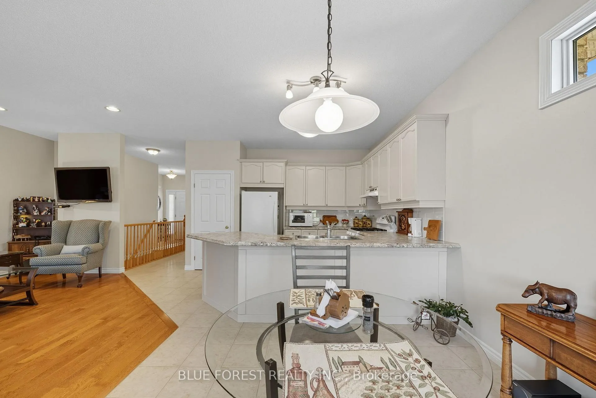 Photo 24 of 86 Calvert Lane, Middlesex Centre, Ilderton — HOMEH