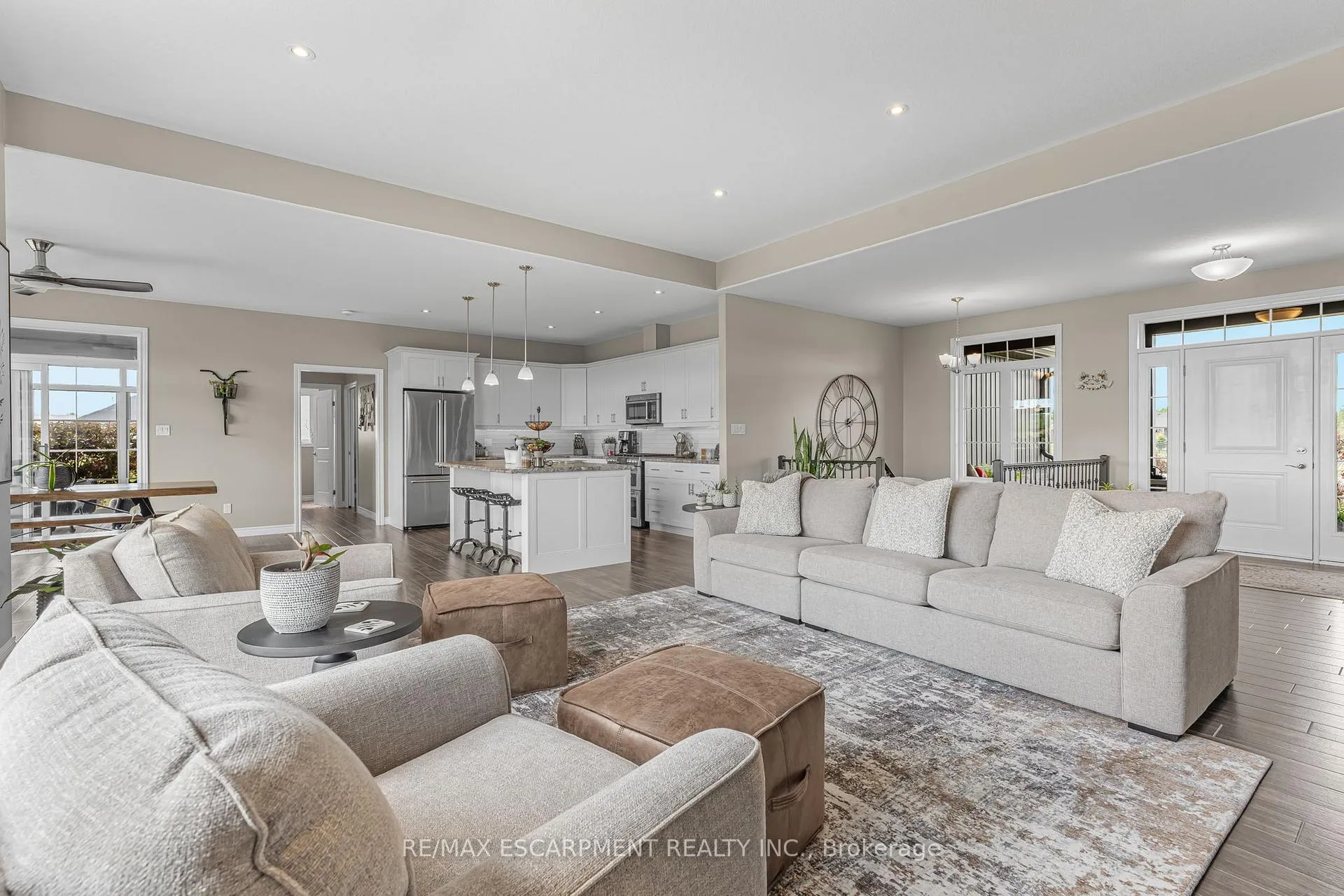 Photo 11 of 3 Silverthorne Court, Haldimand, Dunnville — HOMEH