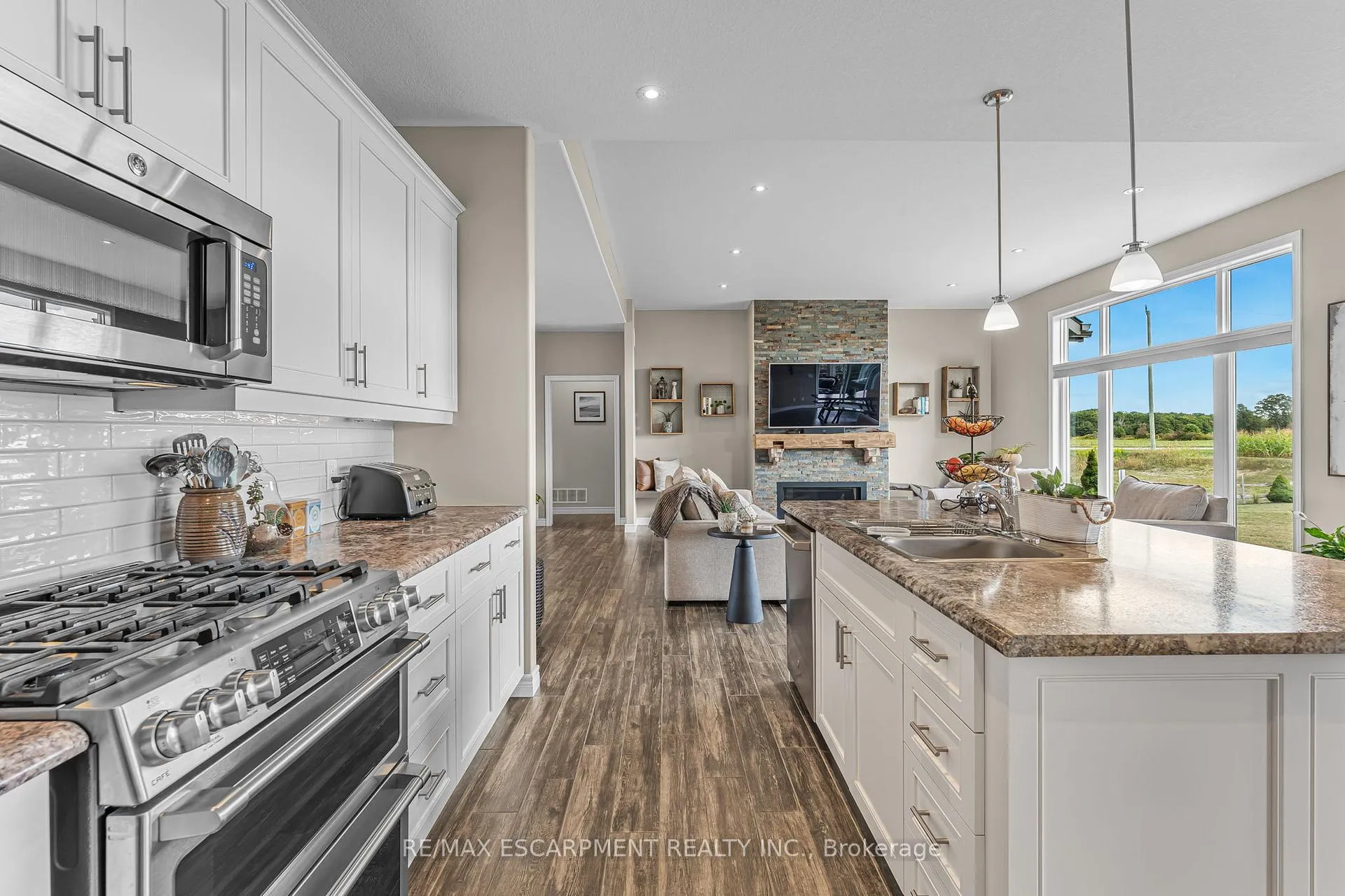 Photo 15 of 3 Silverthorne Court, Haldimand, Dunnville — HOMEH