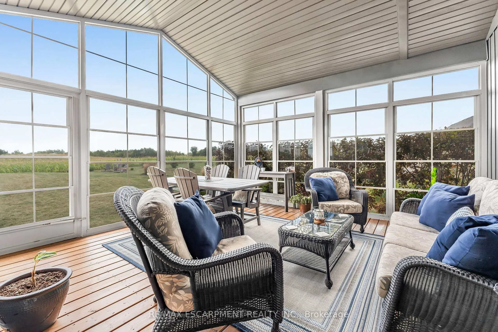 Photo 18 of 3 Silverthorne Court, Haldimand, Dunnville — HOMEH