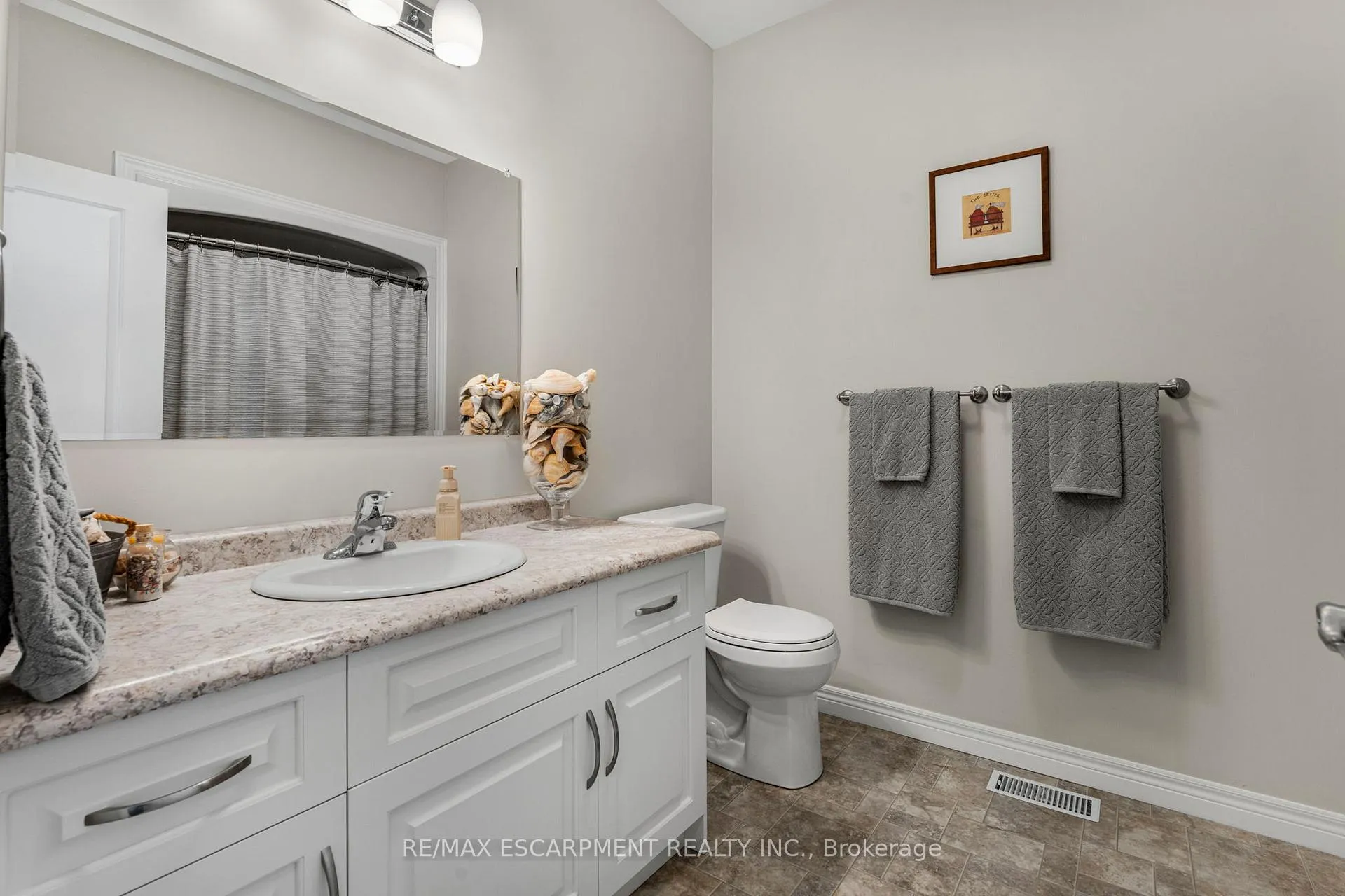 Photo 29 of 3 Silverthorne Court, Haldimand, Dunnville — HOMEH
