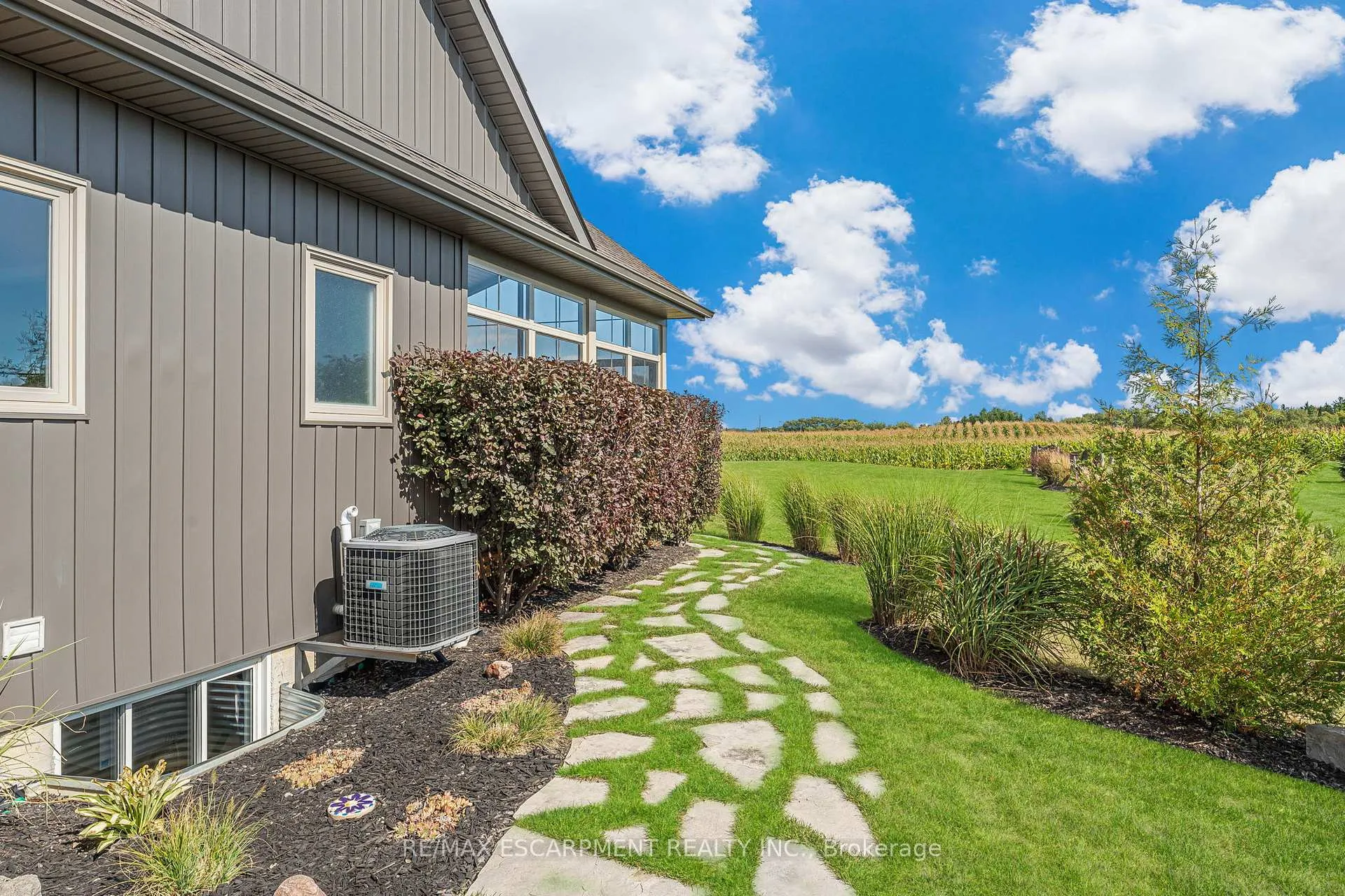 Photo 36 of 3 Silverthorne Court, Haldimand, Dunnville — HOMEH