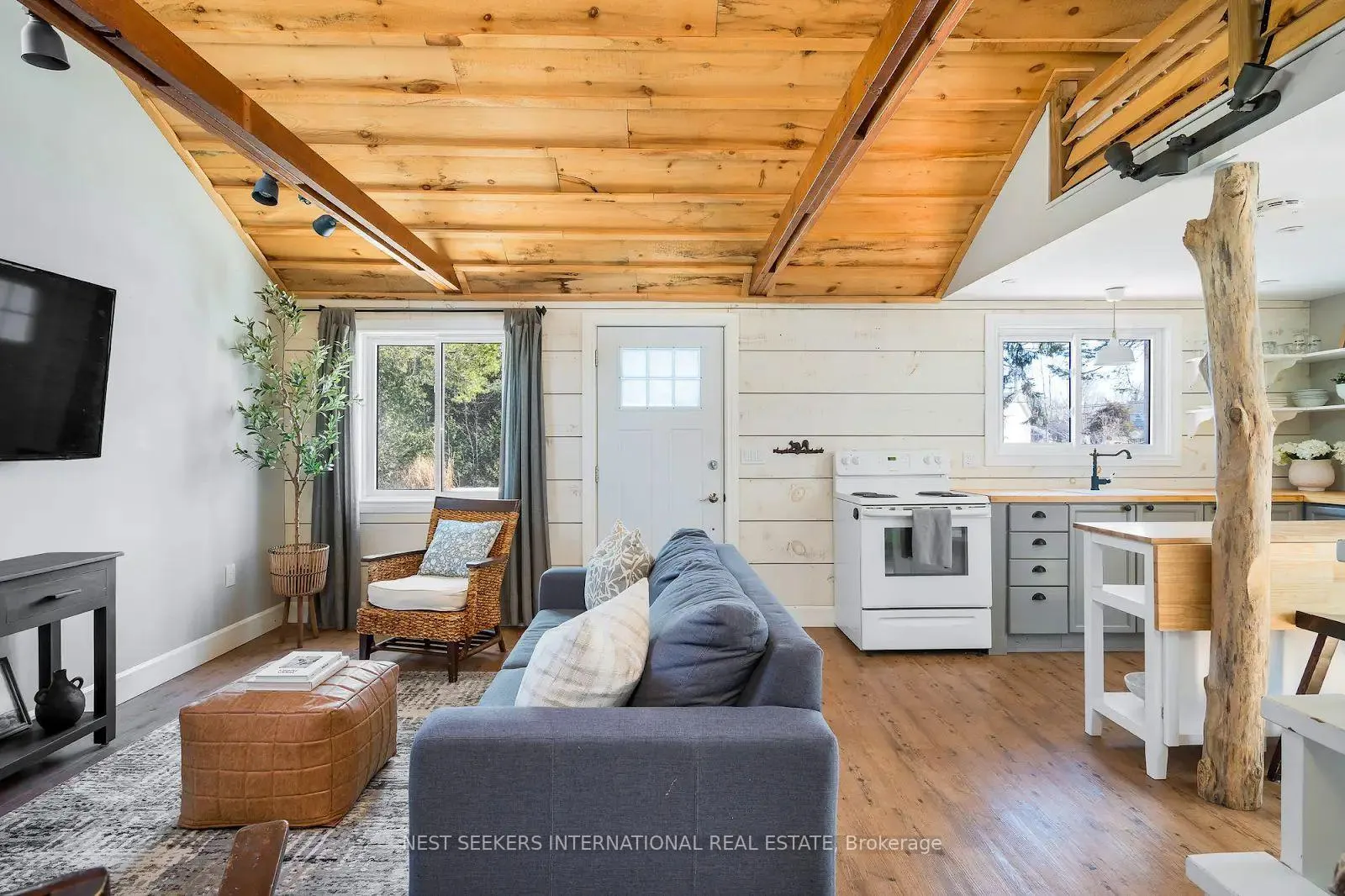 Photo 9 of 13 Edgar Road, Collingwood — HOMEH