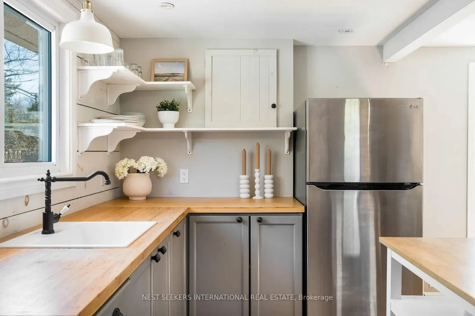 Photo 12 of 13 Edgar Road, Collingwood — HOMEH
