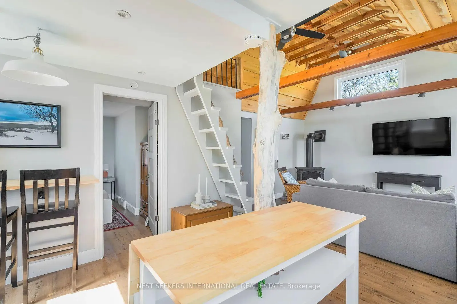 Photo 14 of 13 Edgar Road, Collingwood — HOMEH