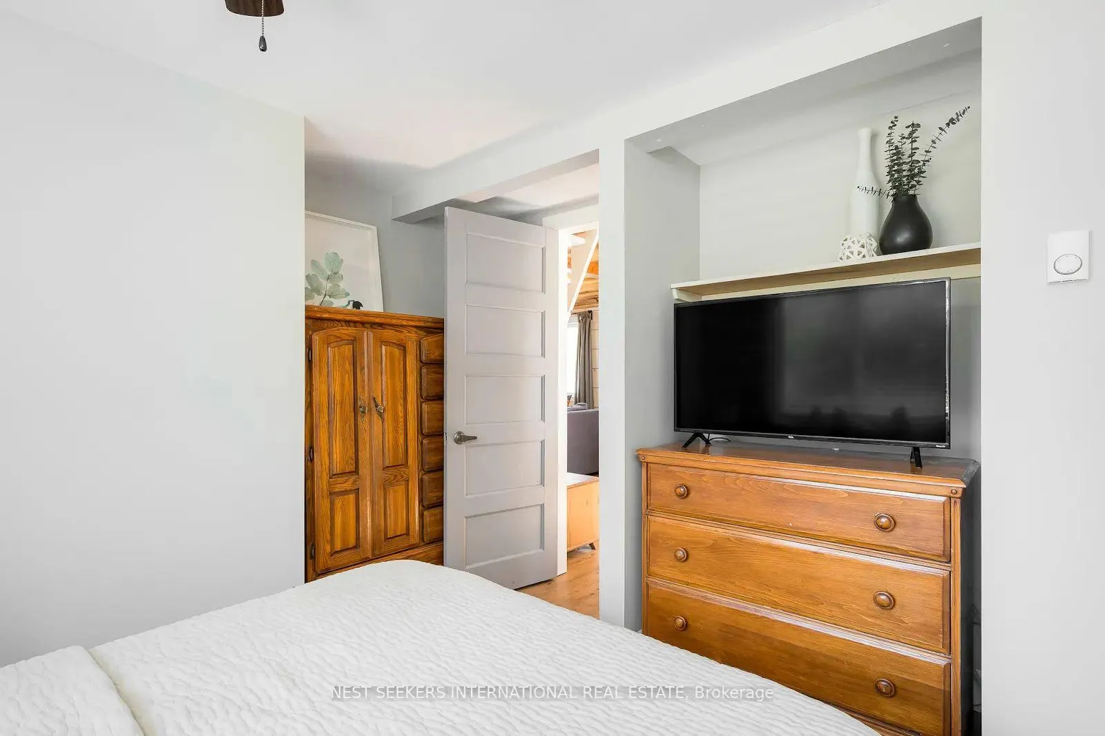Photo 17 of 13 Edgar Road, Collingwood — HOMEH
