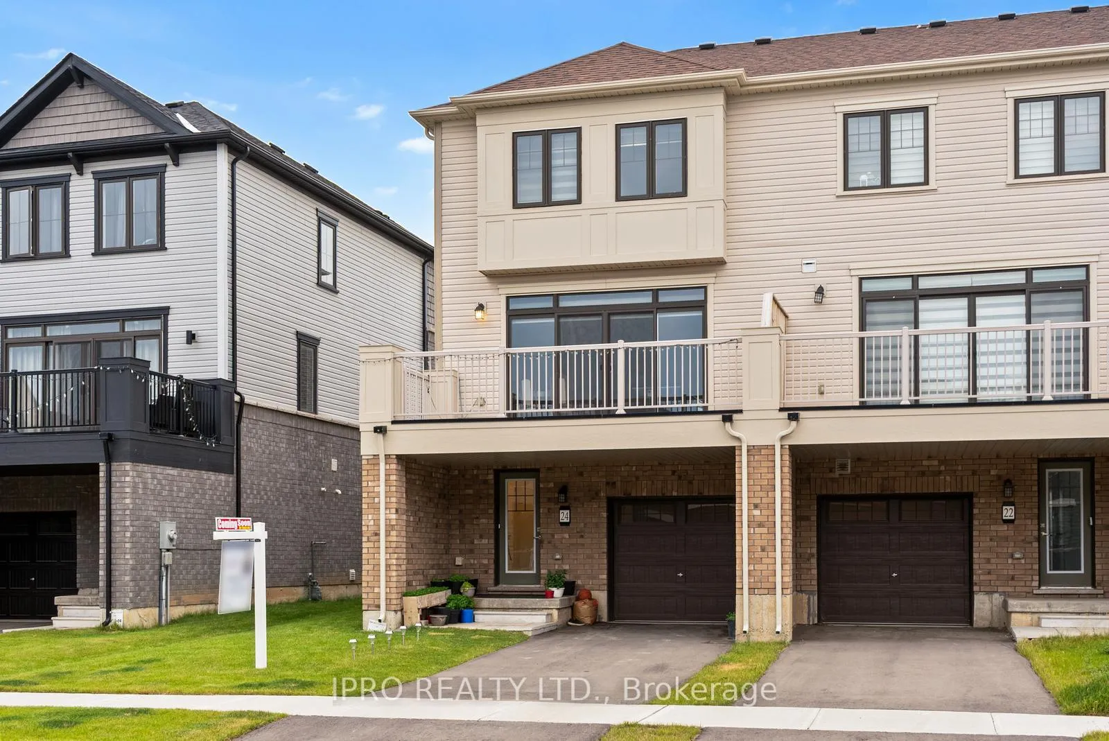 Photo 2 of 24 Bee Crescent, Brantford — HOMEH